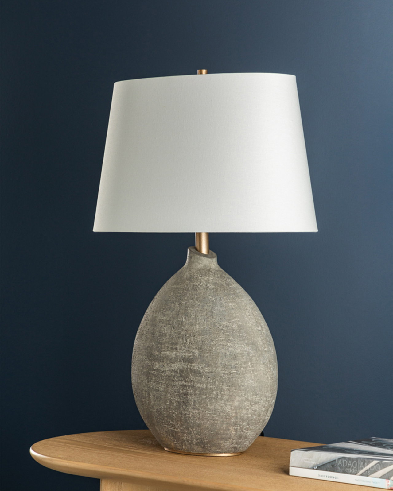 Denali bordslampa grå