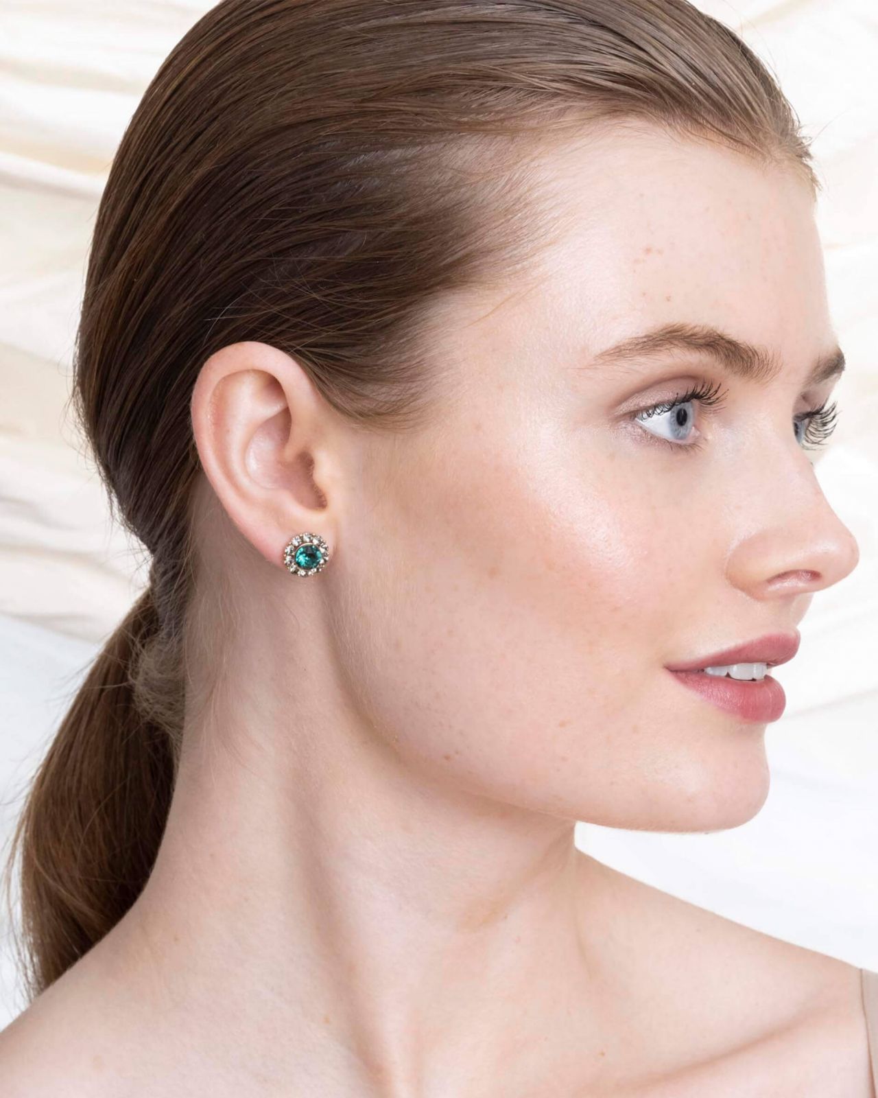 Miss Sofia örhängen emerald/black diamond