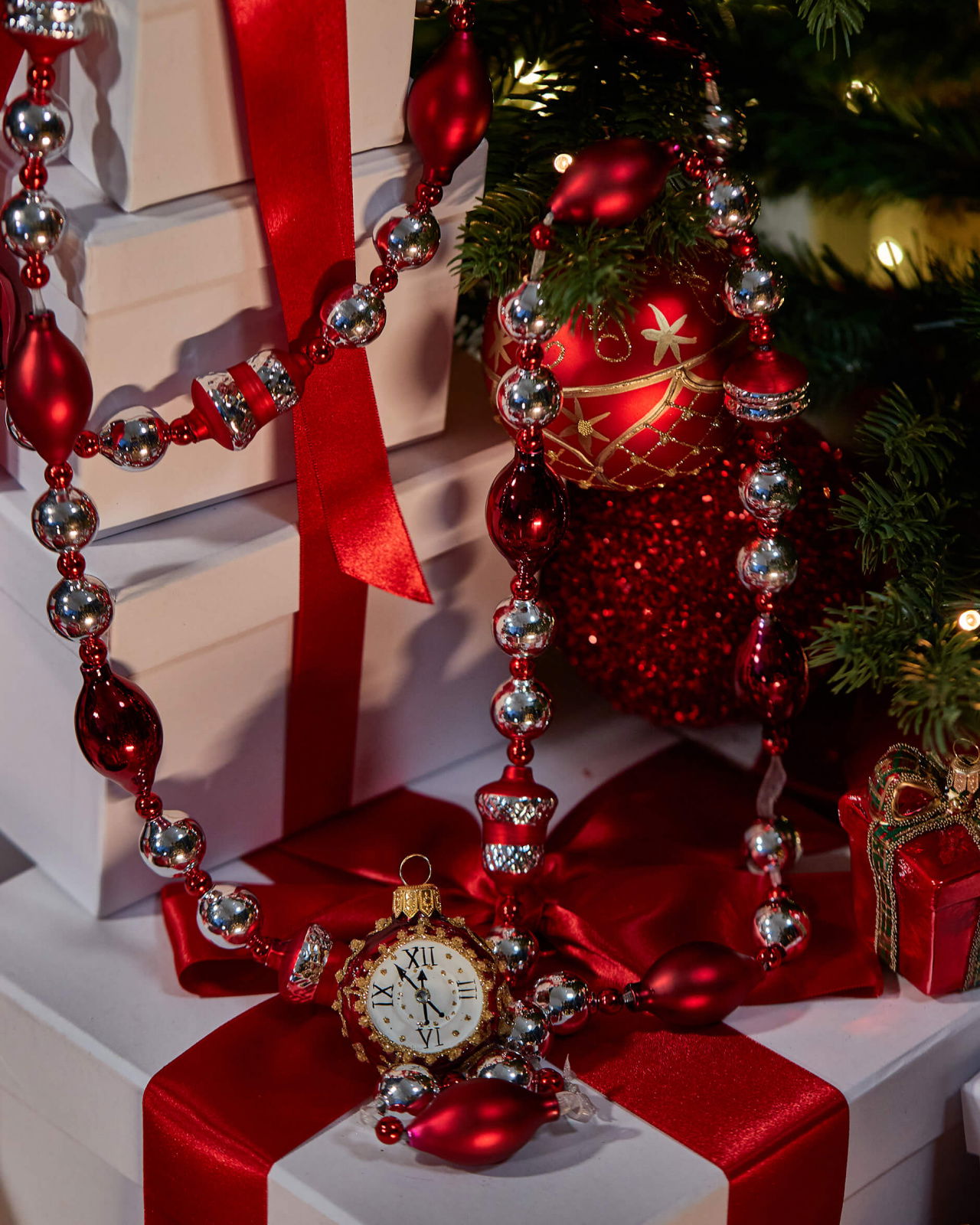 Colette Garland Red/Silver