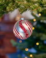 Annabella kerstbal wit/rood