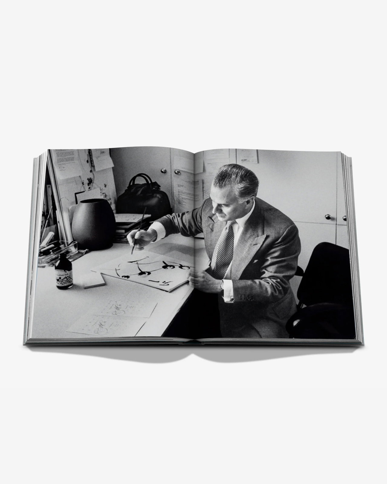 Fashionphile: The Book of Iconic Shoes