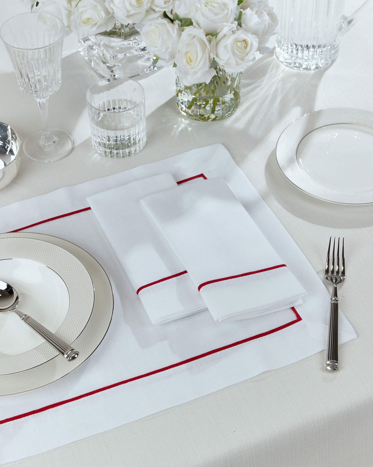 Castleford bordstablett vit/röd