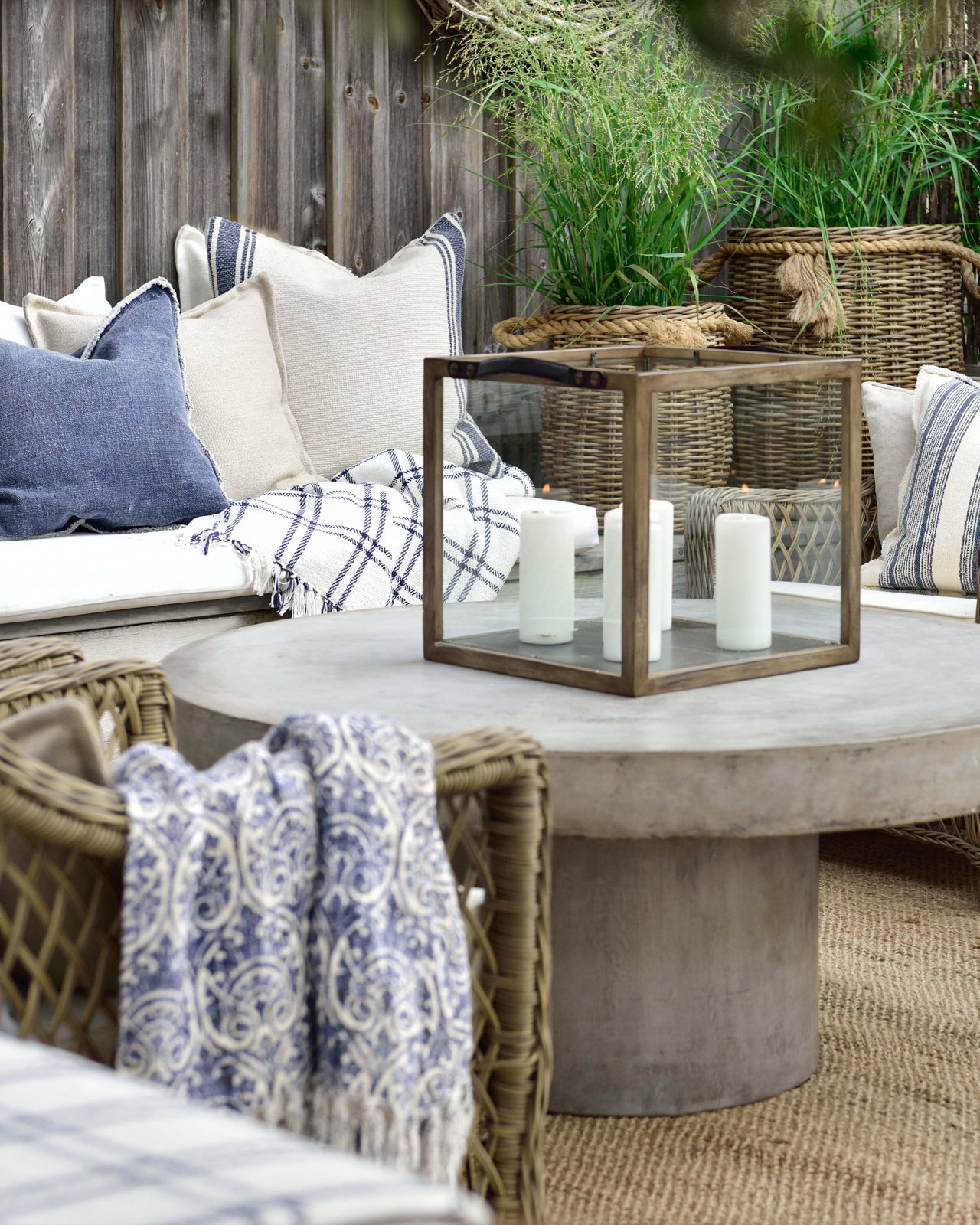 Regent Couchtisch grau