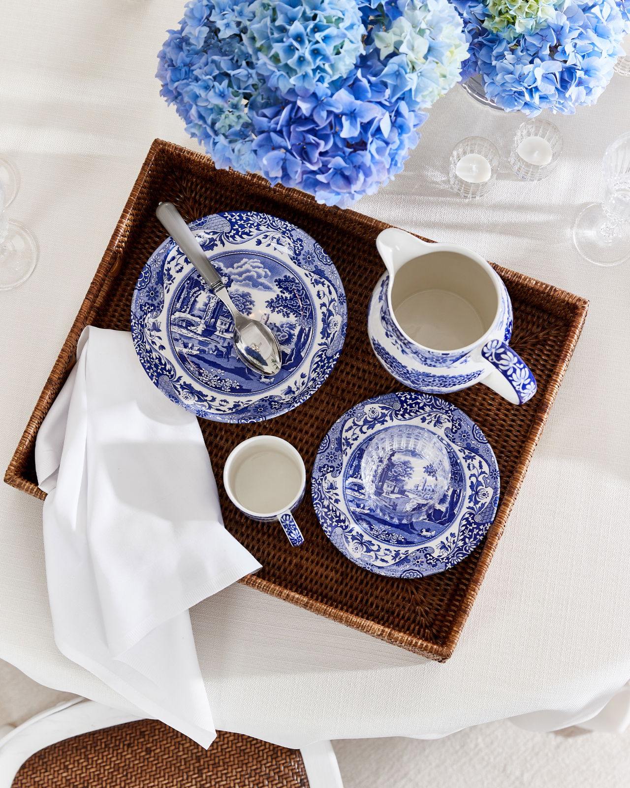 Antique bricka rotting