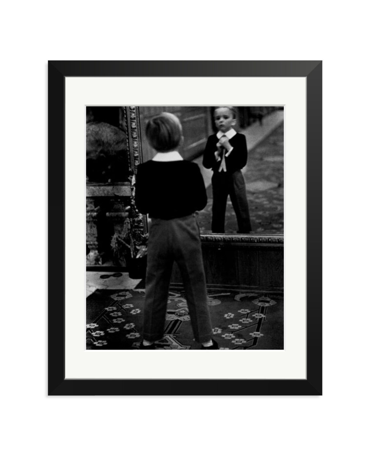 English Boy at Grand Hotel Black / Medium
