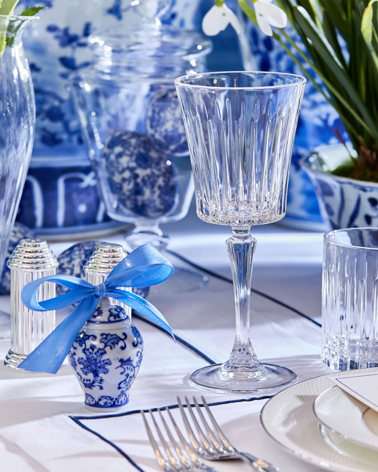 Versailles Urn Decoration 4-pack