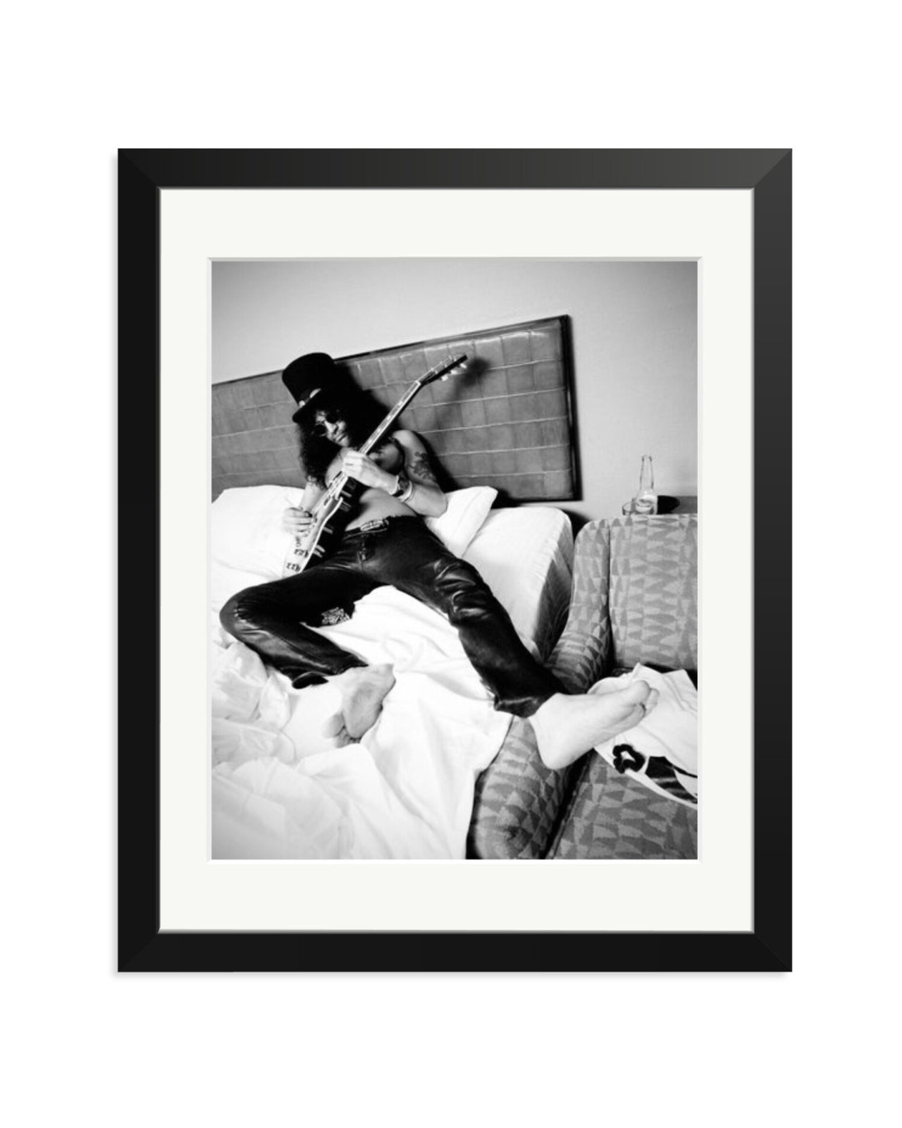 Slash Black / Medium