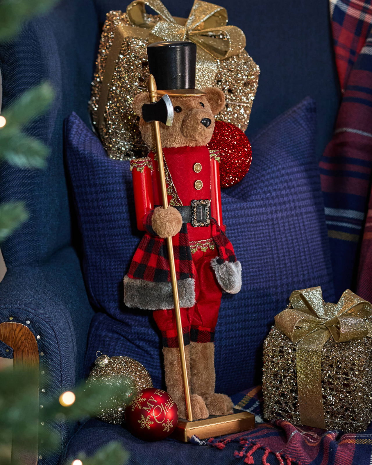 Hollingsworth Nutcracker Bear 58cm