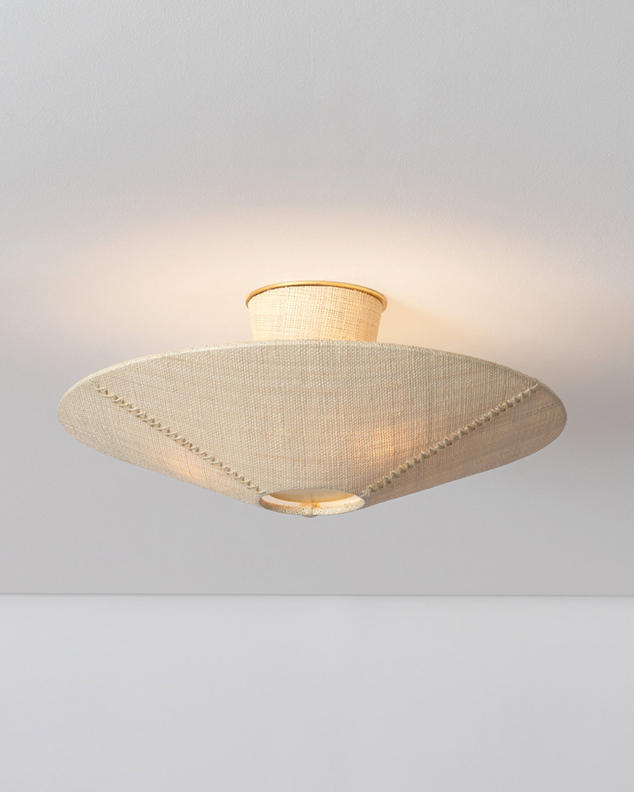 Salisbury Mills loftlampe guld