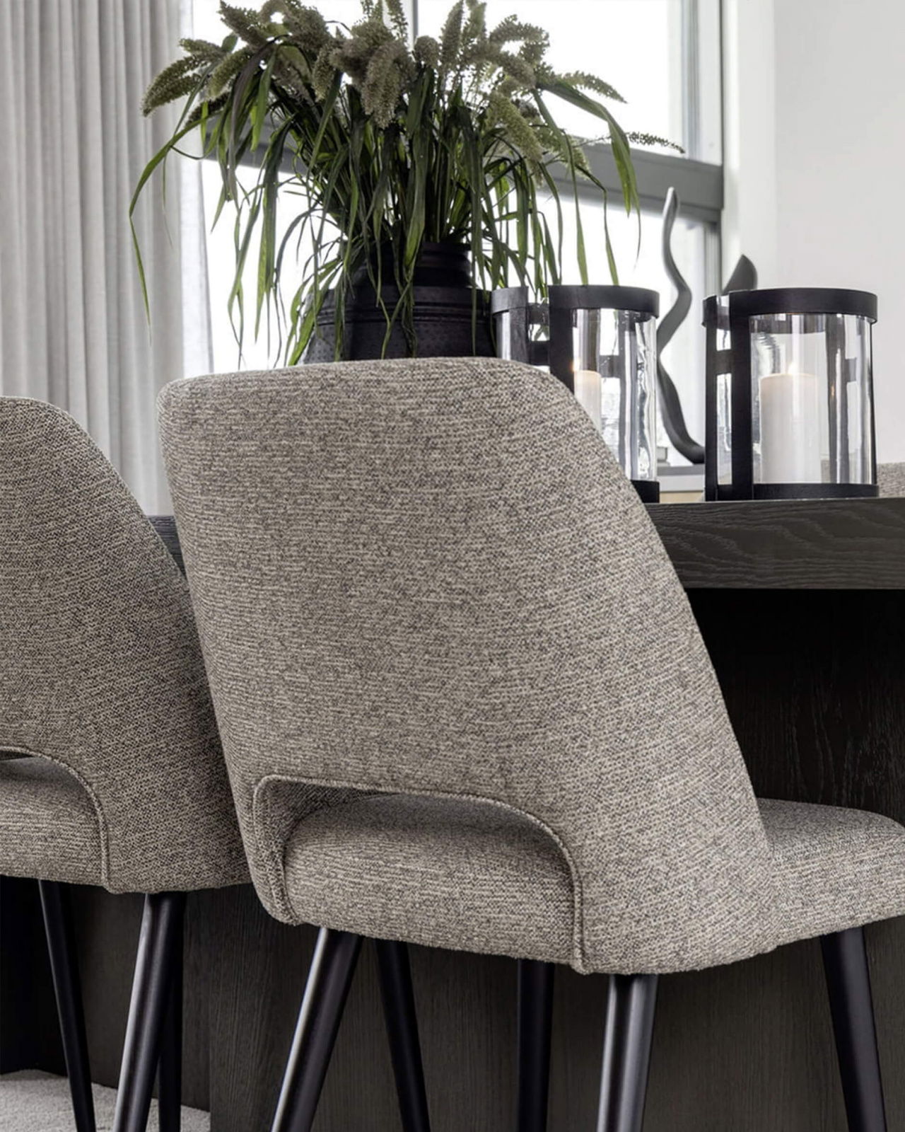 Enjoy matstol peek taupe
