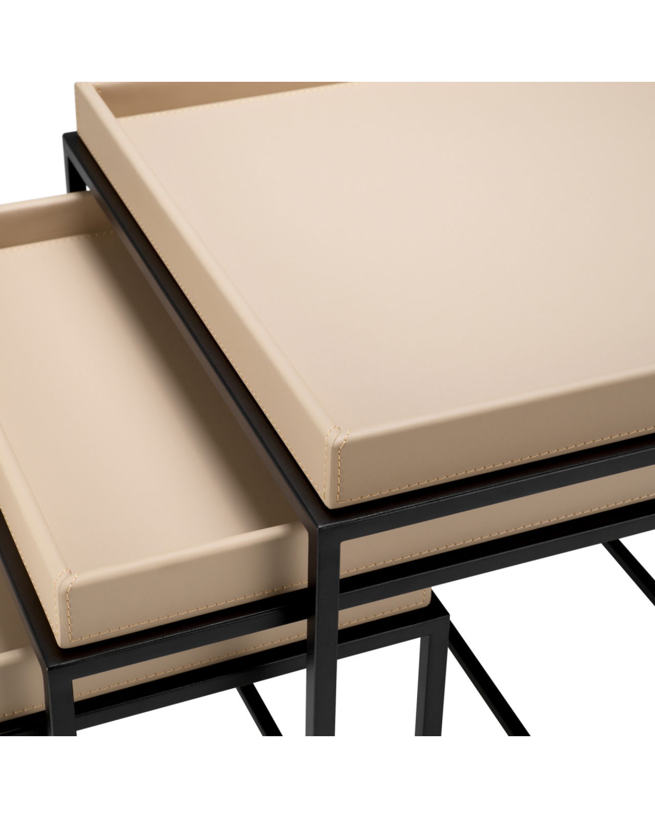 Léonard sidobord ljusbrun 3-set