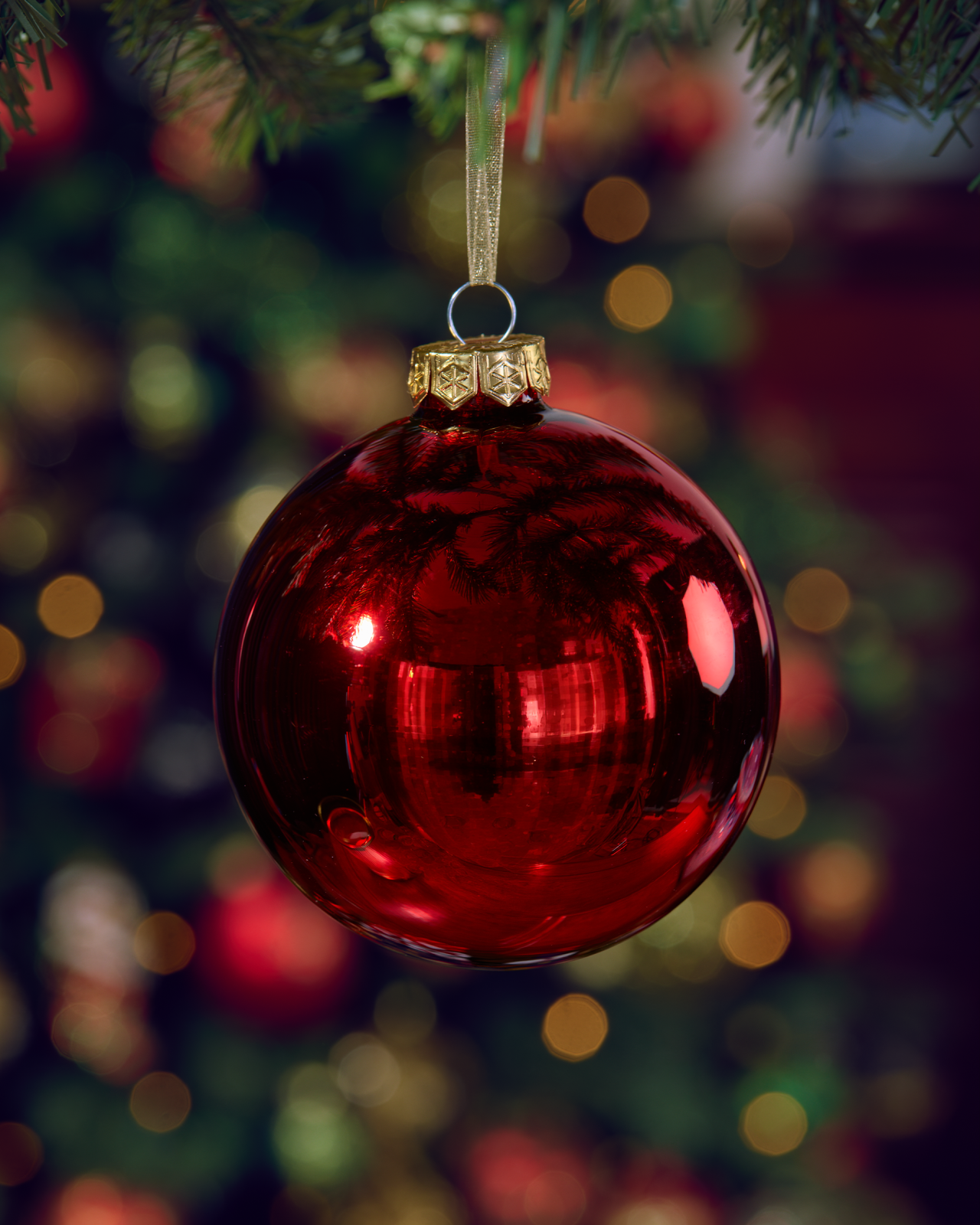 Cecilia red Christmas bauble