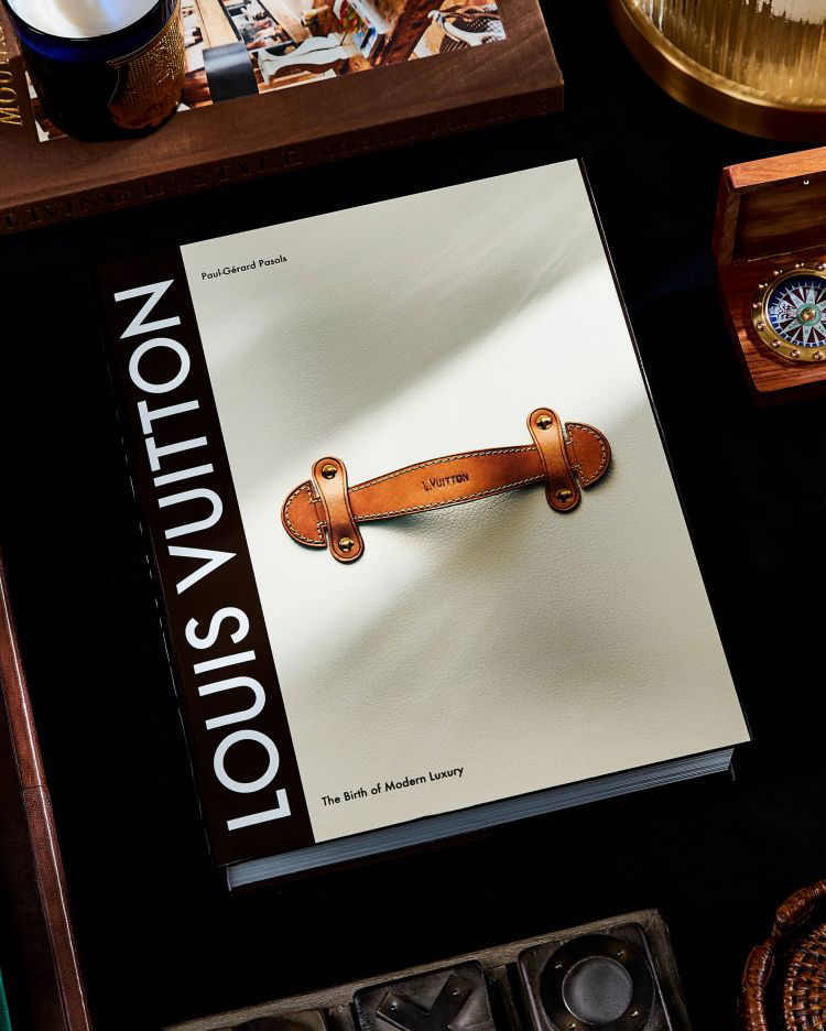 Louis Vuitton BOOK The Birth of Modern Luxury, Marshalls HAUL