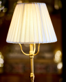Diana tragbare Tischlampe in Vintage-Messing