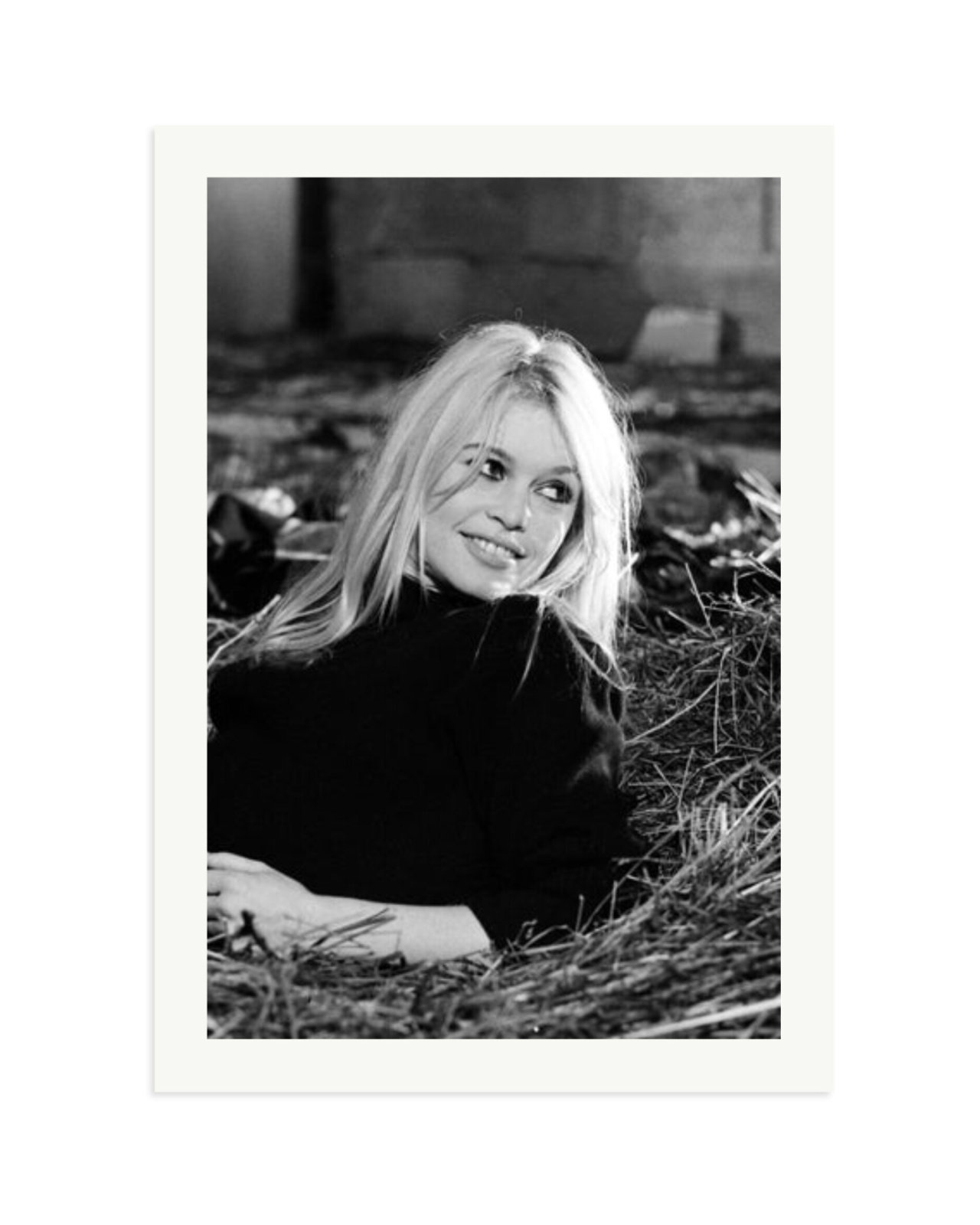Brigitte on the set of 'A Coeur joie' Print Only / XXL