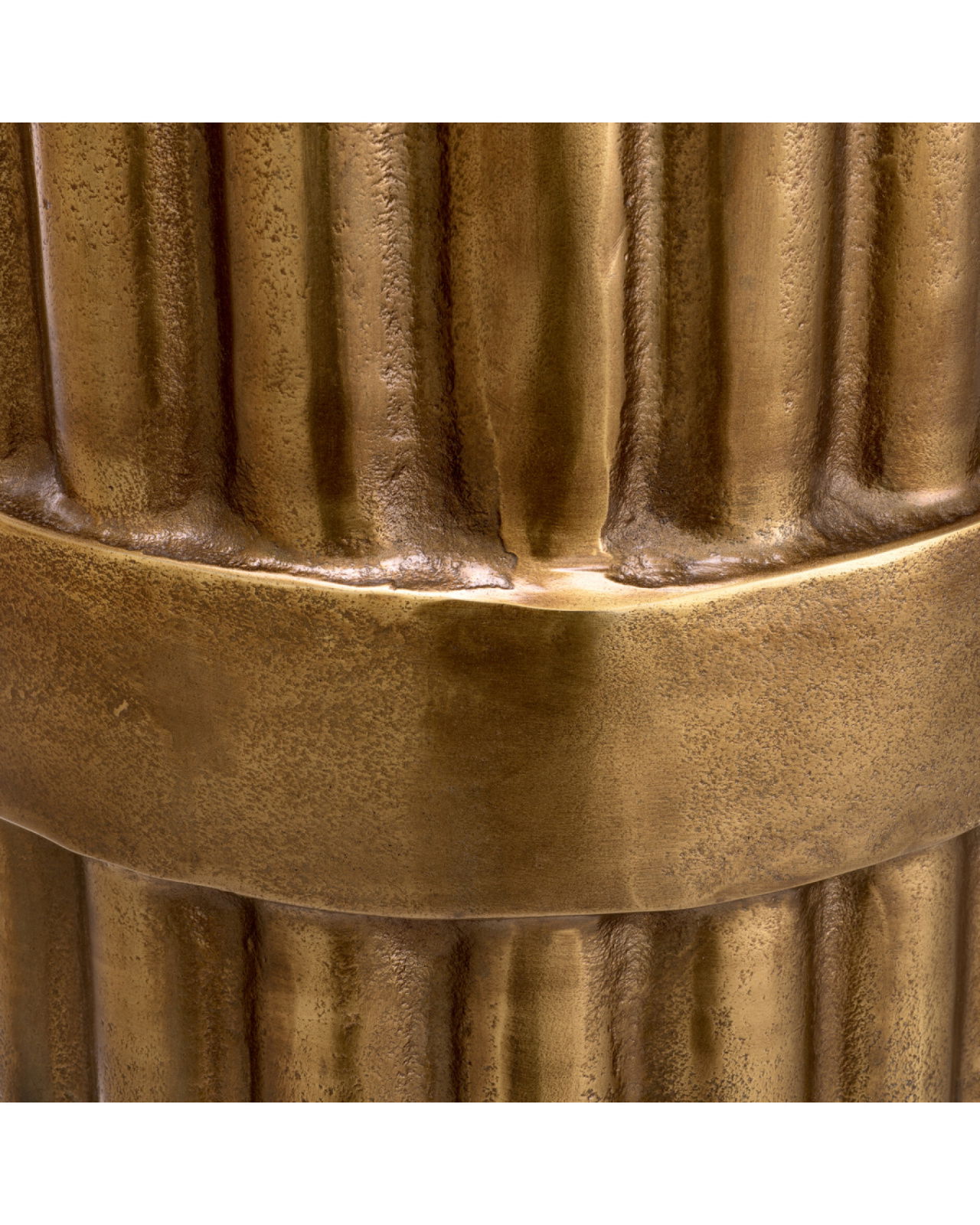 Padua sidobord antik mässing