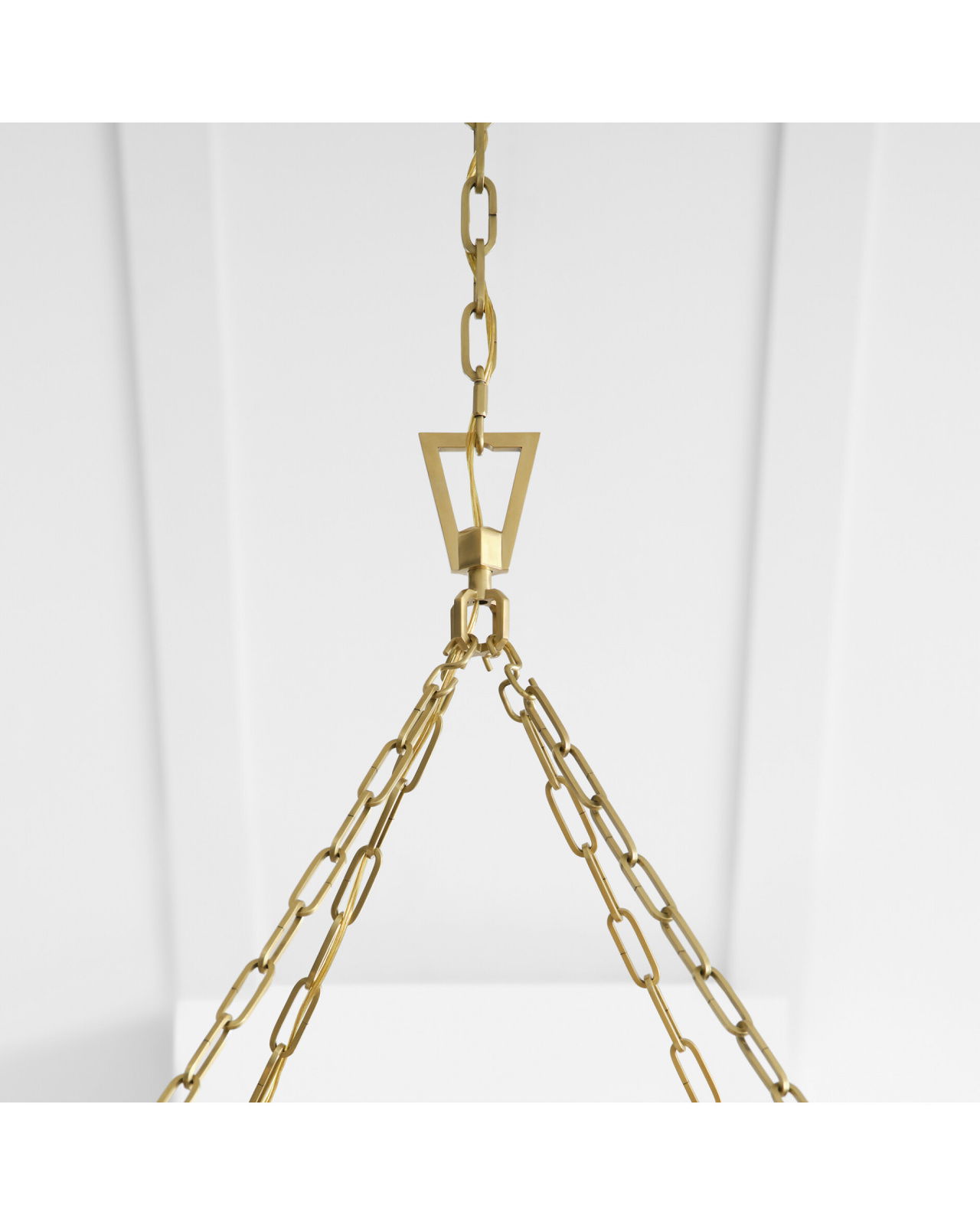 Darlana Wrapped Ring Chandelier Antique-Burnished Brass/Natural Rattan L