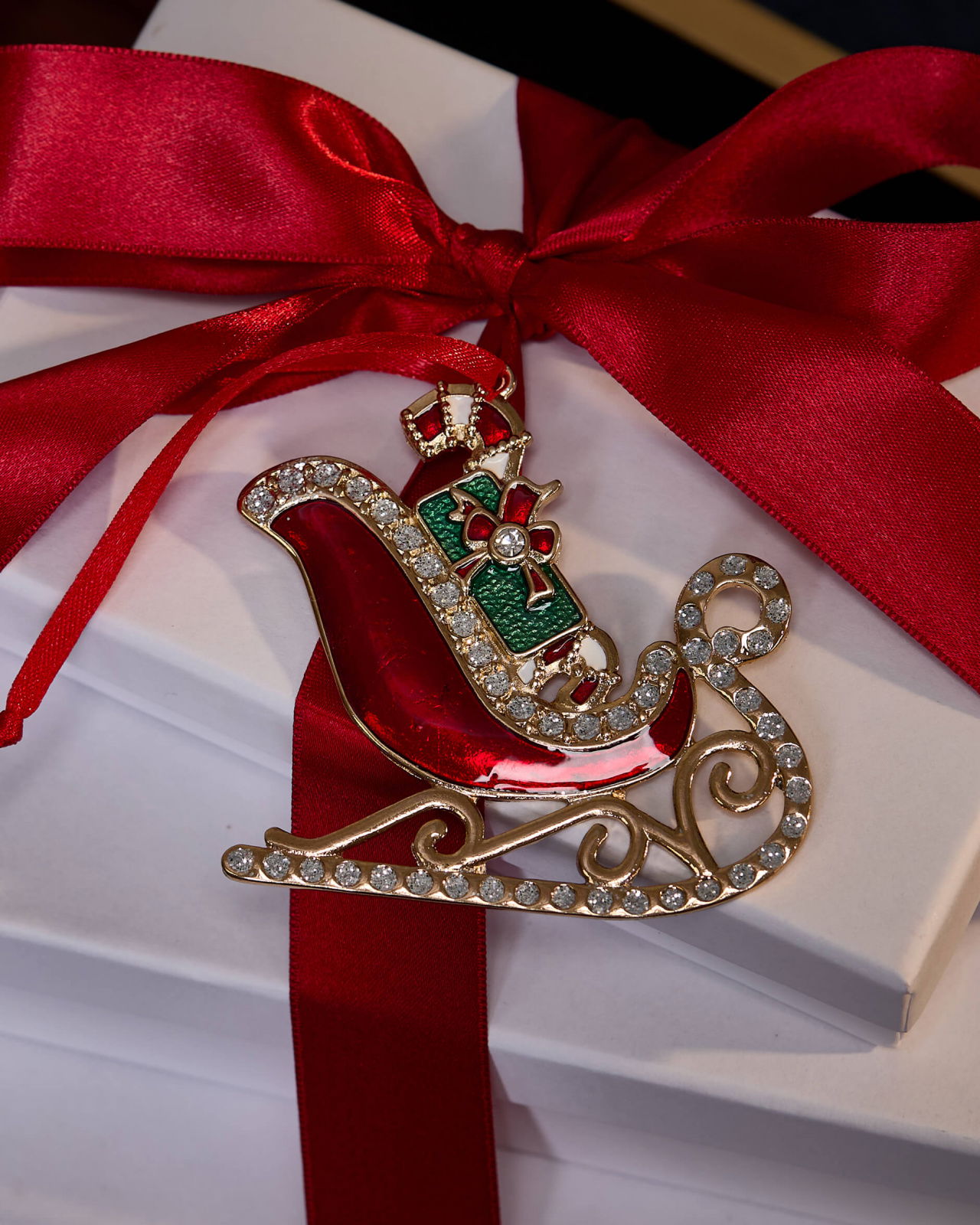 Sebastien Sleigh Ornament Red