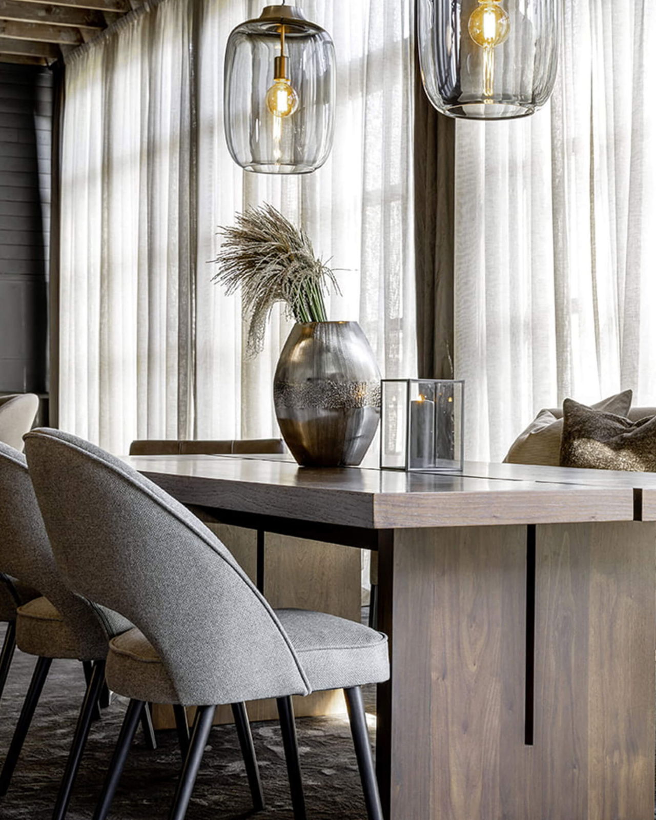 Armando Vase Black Nickel OUTLET