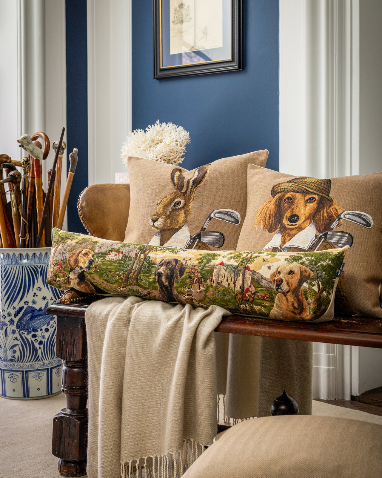 Woodford cushion