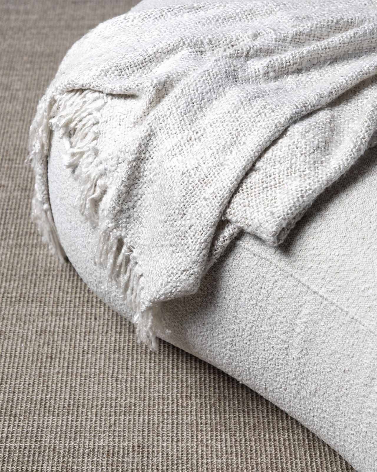 Massimo Throw Off-white