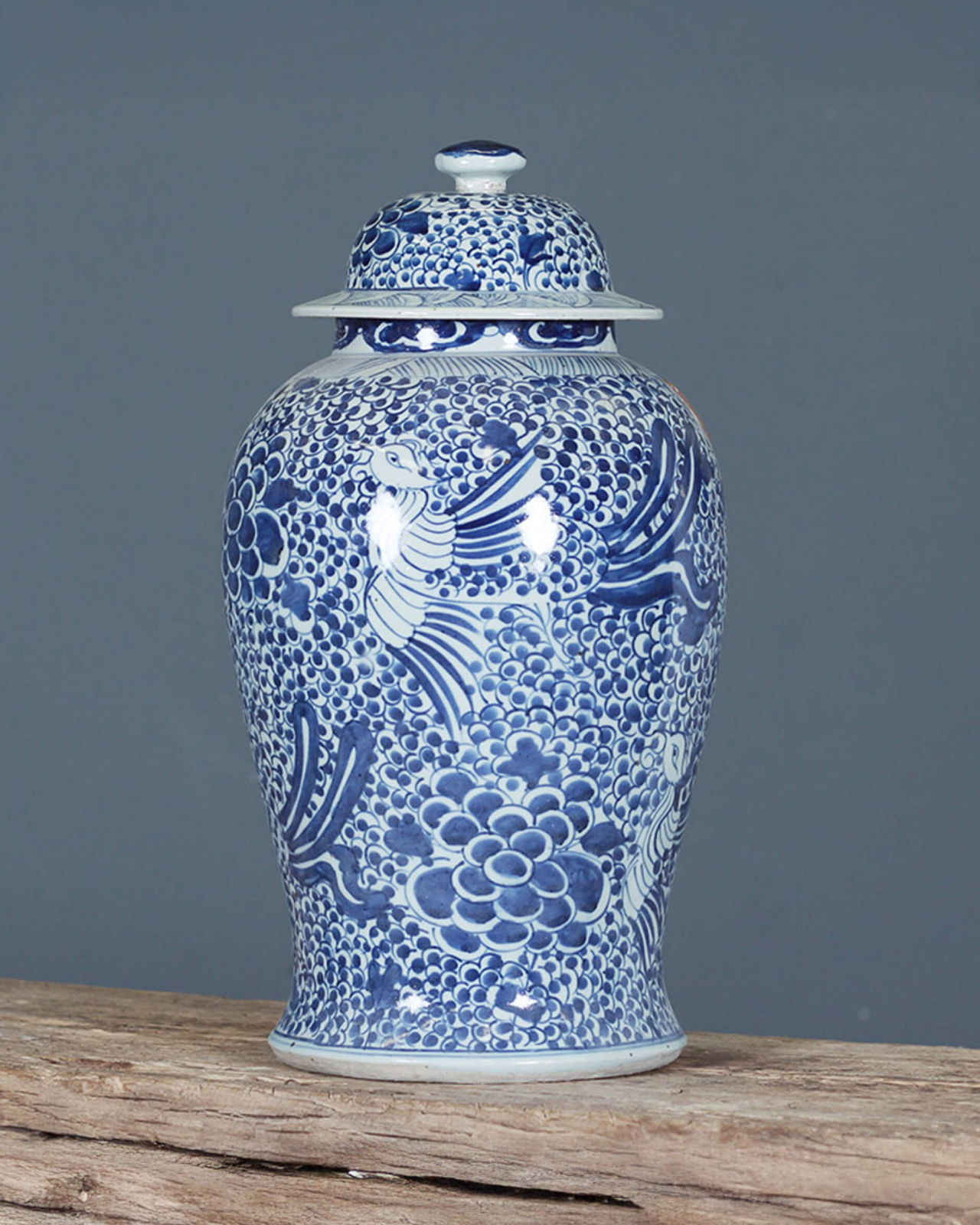 Urn Blue/White