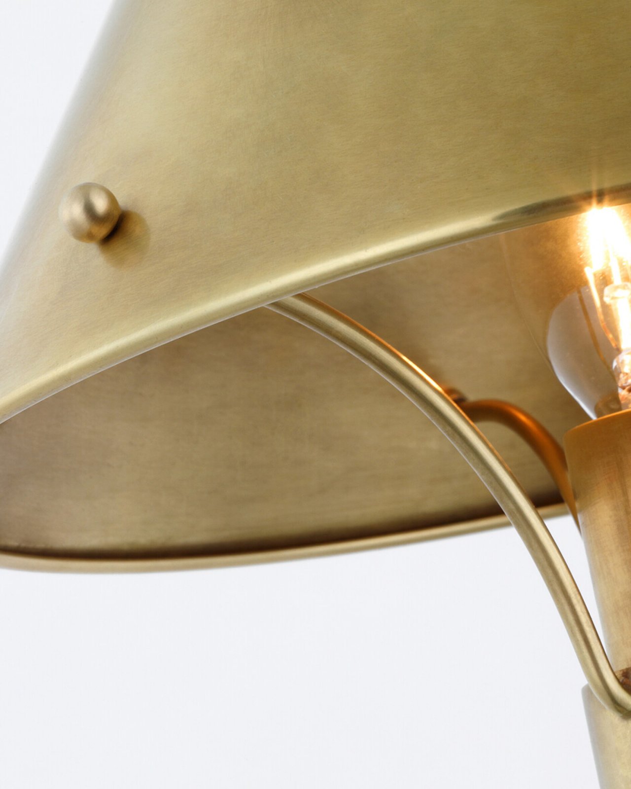 Turlington bordslampa antik mässing