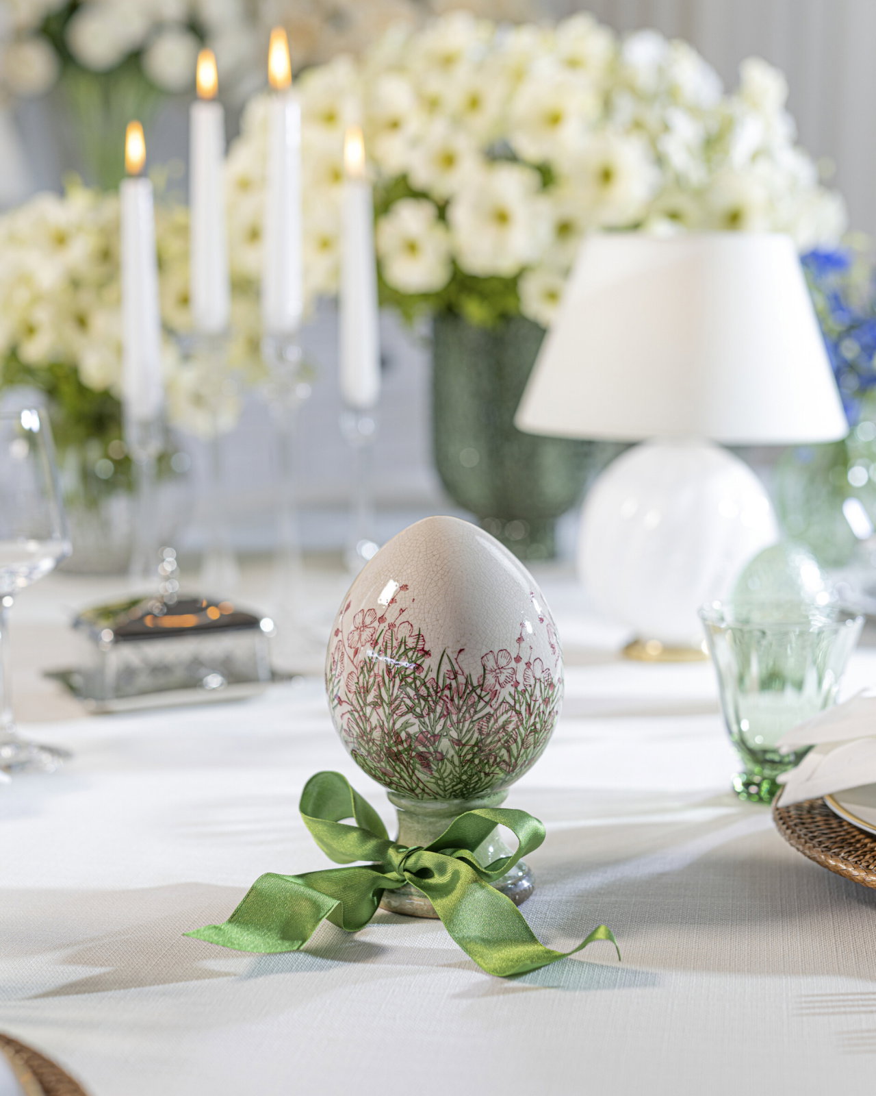 Meadow keramisch ei op voet