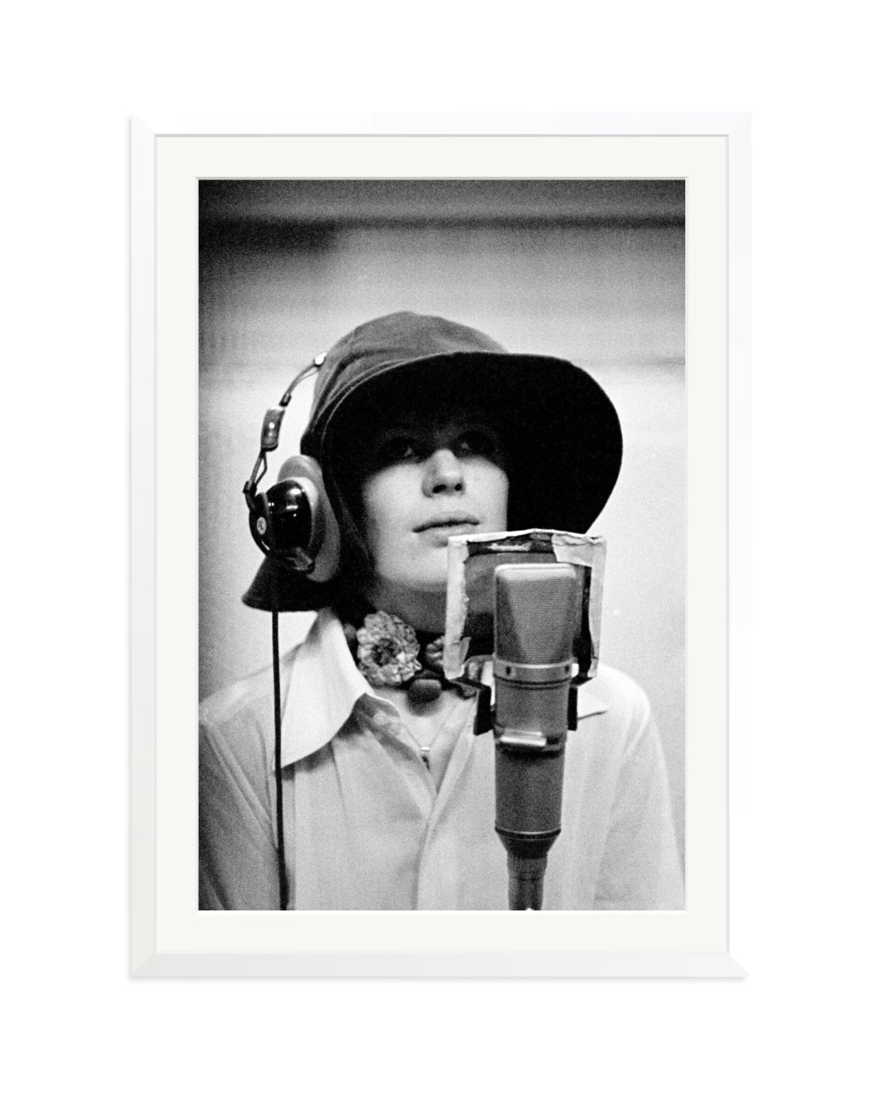 Marianne Faithfull in the Olympic Studio White / XXL