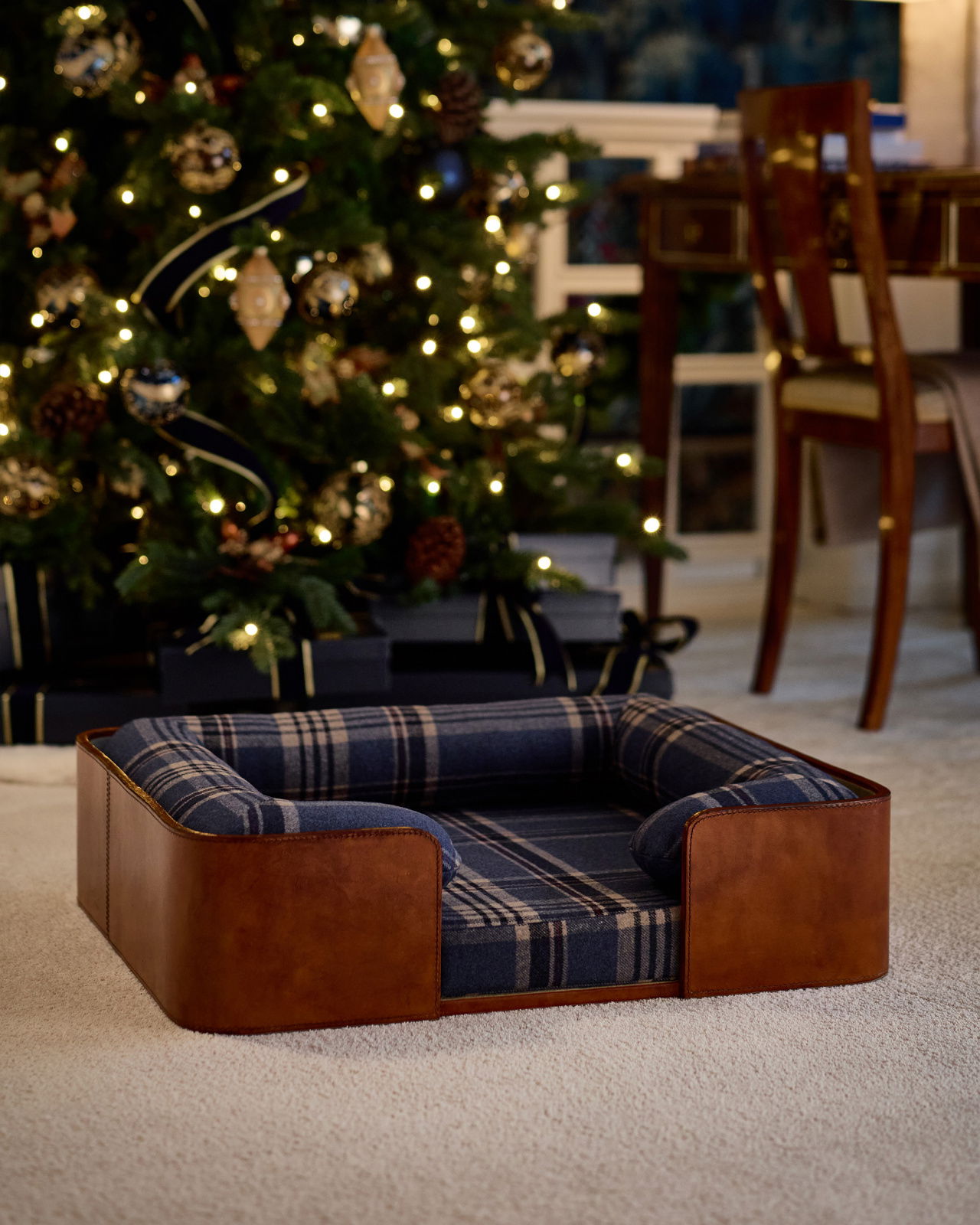 Kensington Dog Bed Deerpath Trail Plaid