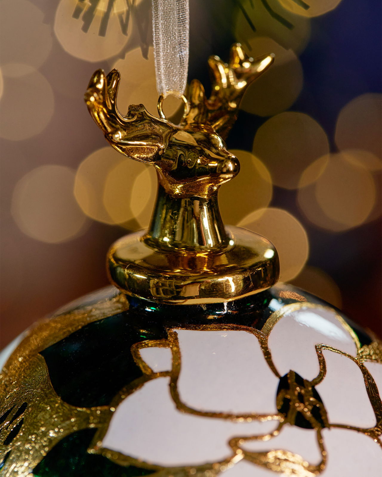 Royal Stag kerstbal groen/wit 10 cm