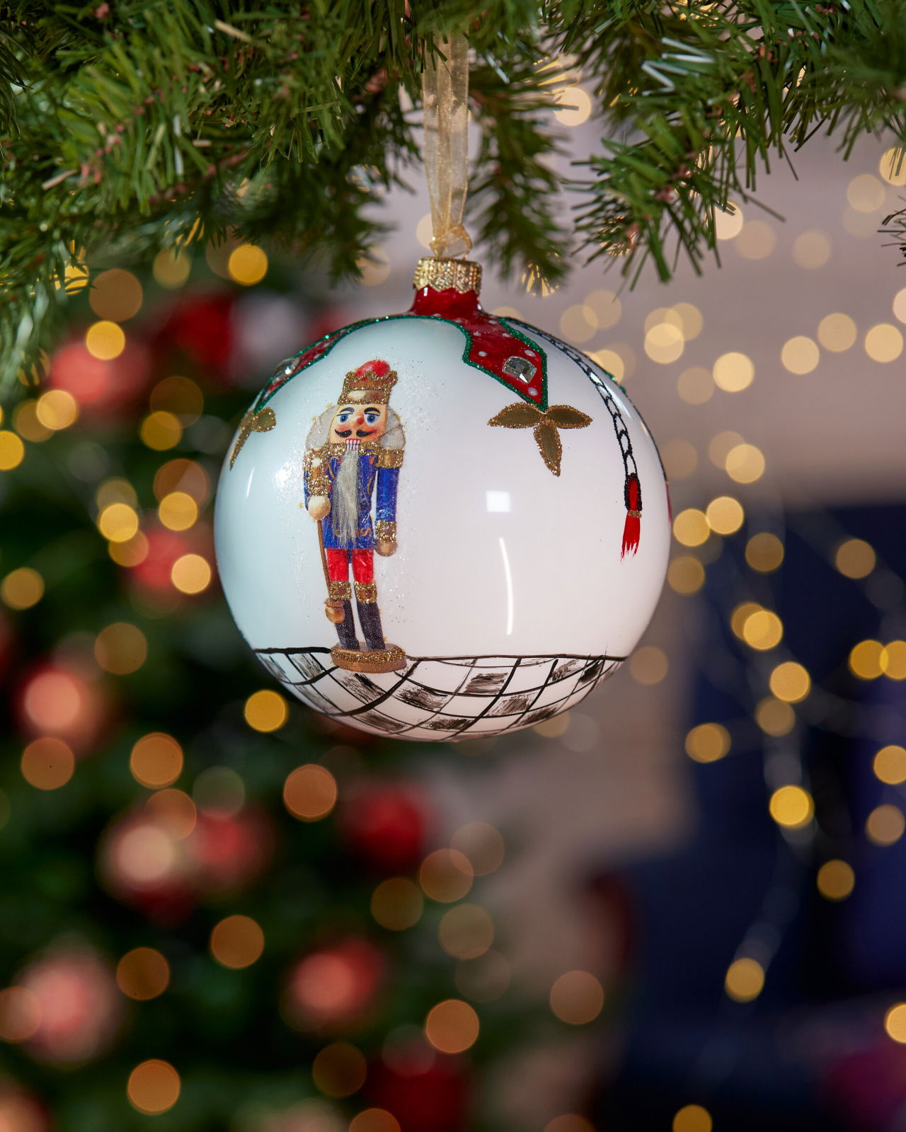 Ludwig Bauble White 8cm