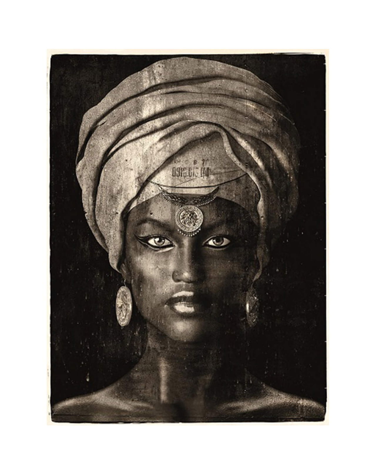 Glamour girl Sepia 2