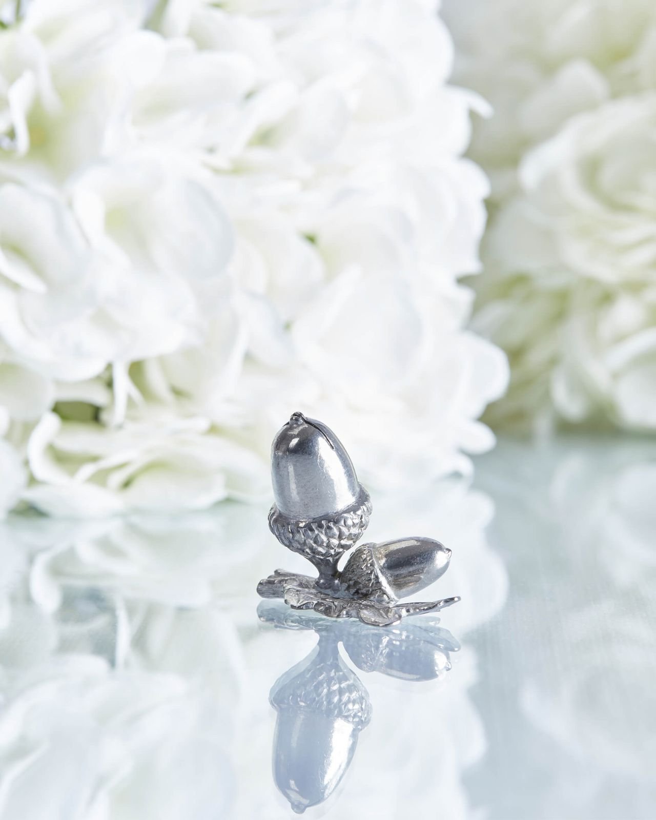 Pewter Acorn Place Card Holder
