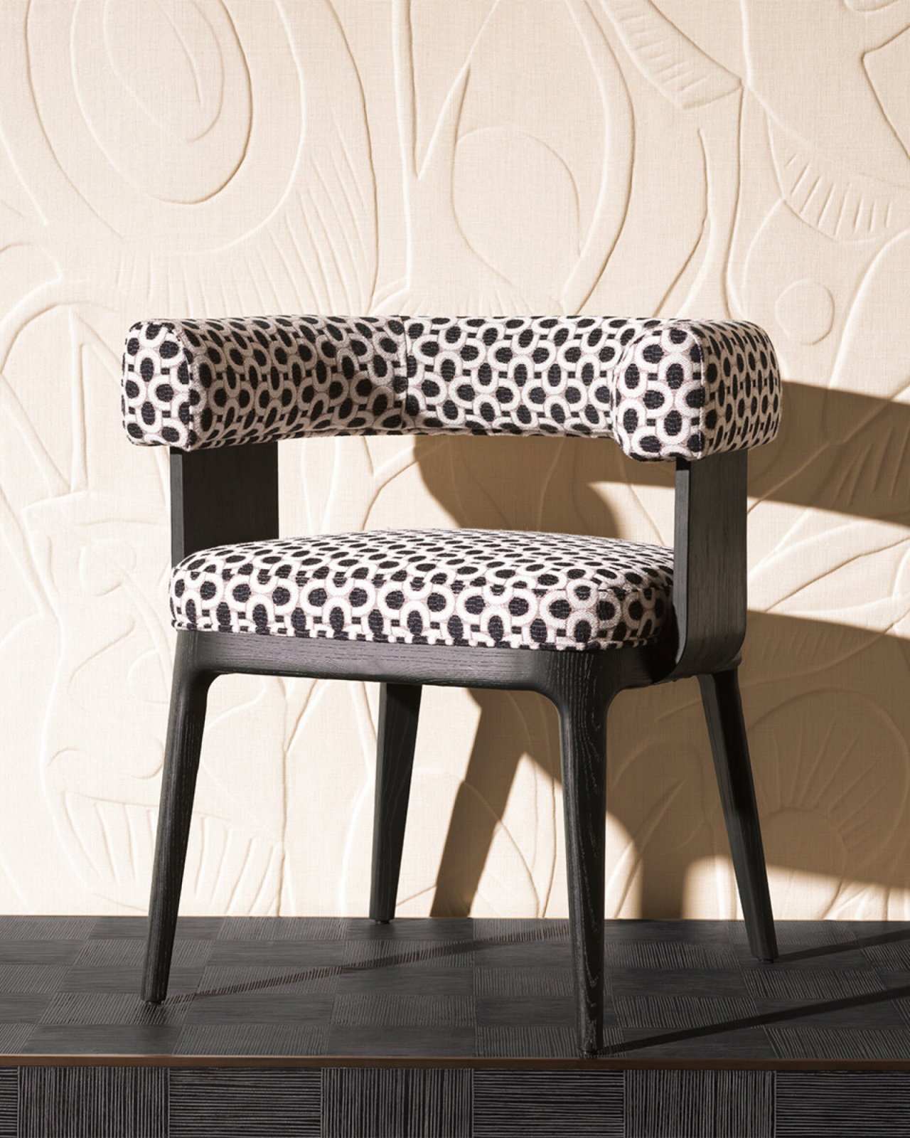 Dubois armchair Sunbeam Black