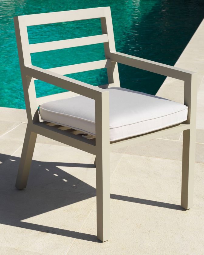 Delta dining chair outdoor sand