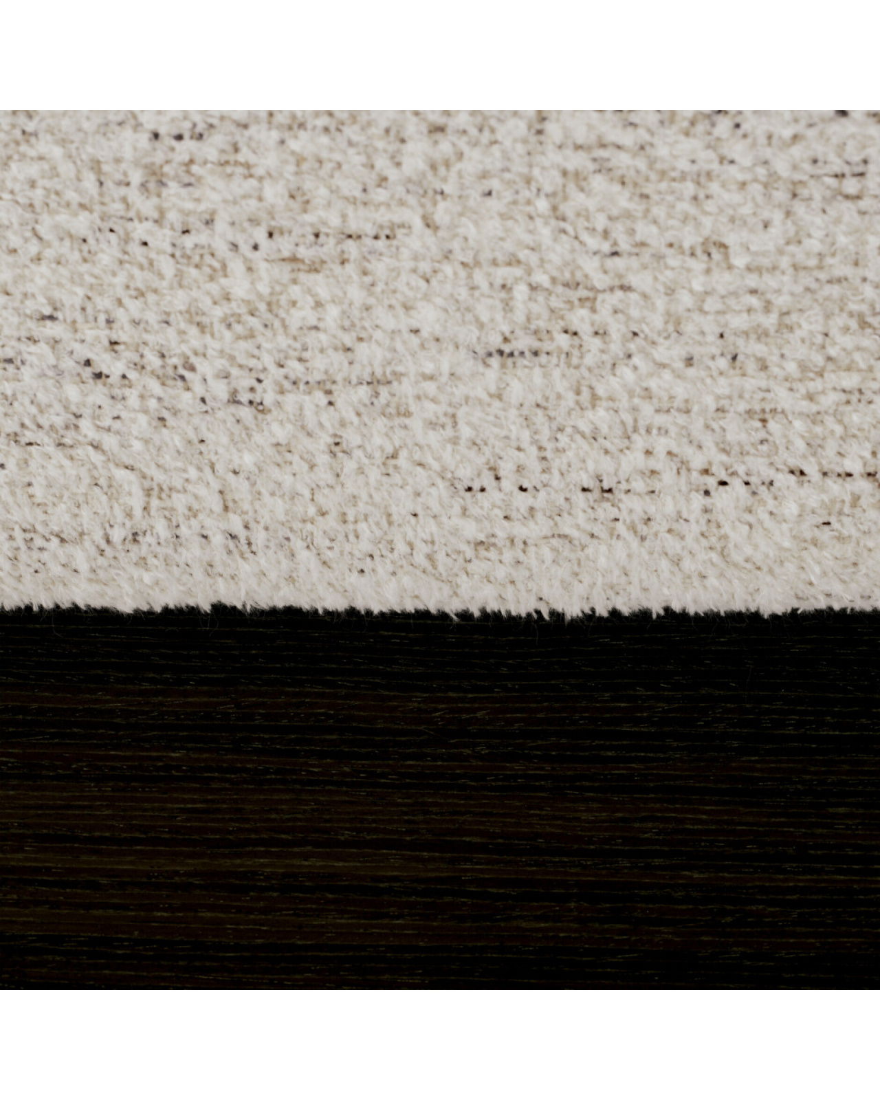 Bastion Sofa Seashell Off-White/Charcoal Veneer