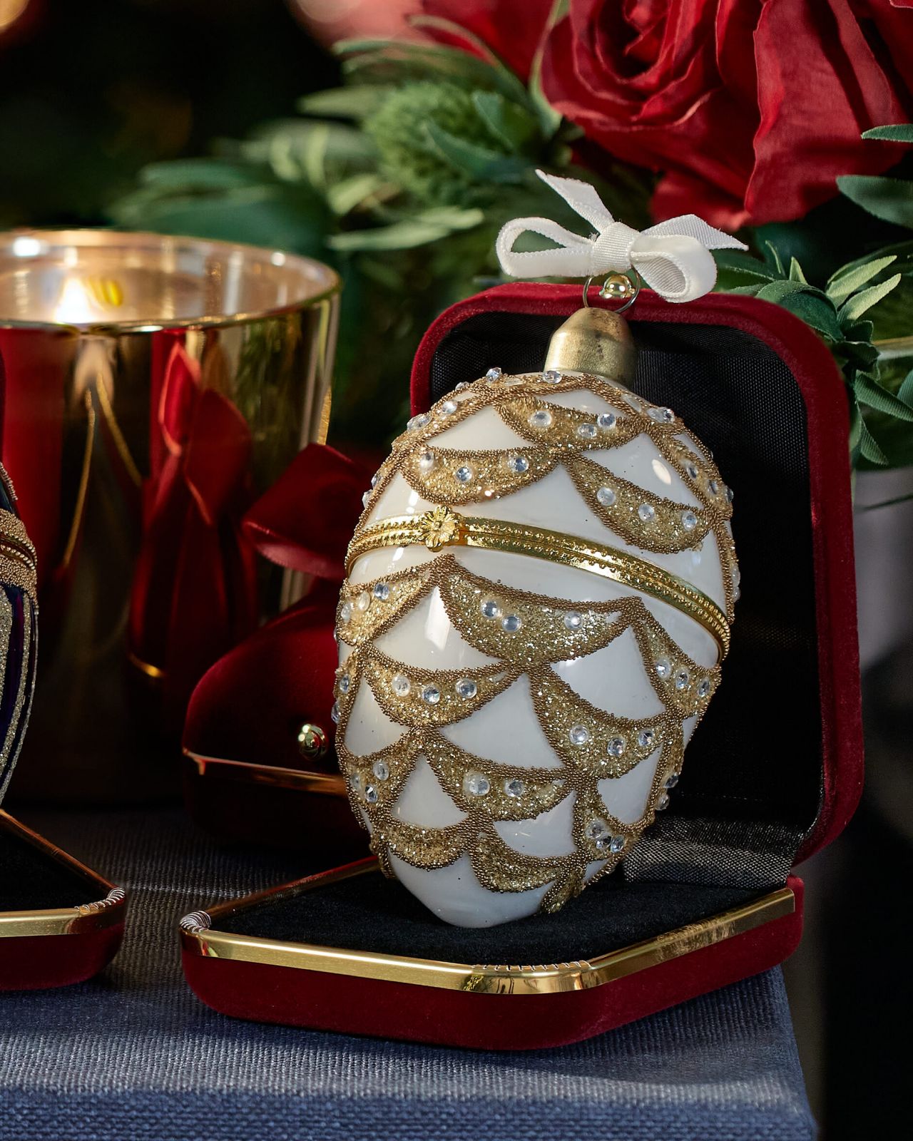 Antoinette Fabergé egg white