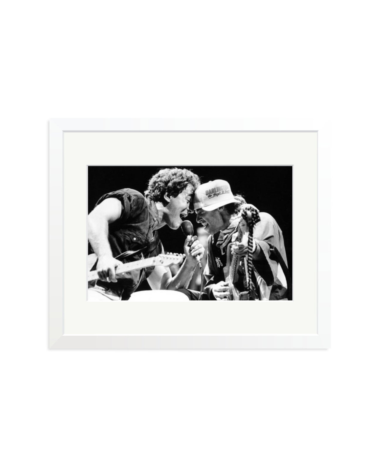 Bruce Springsteen Performs White / Medium