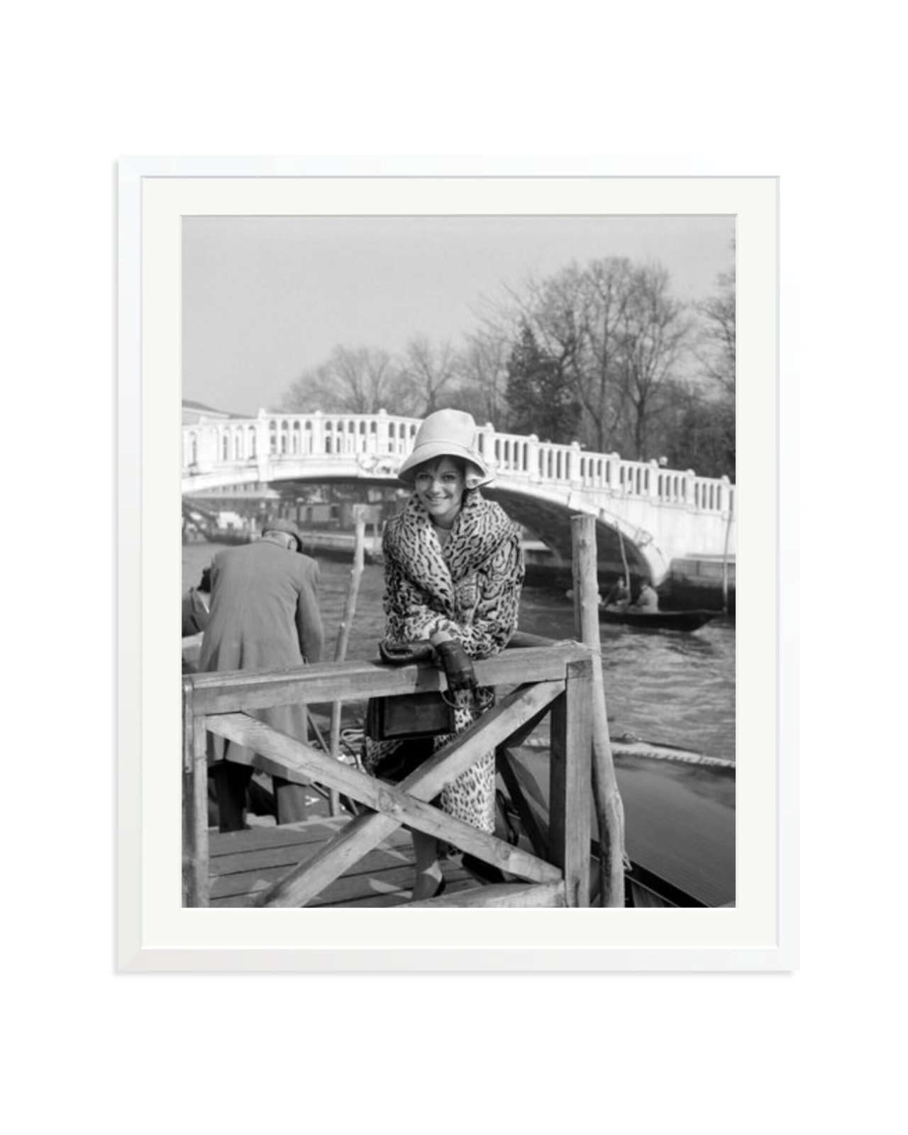Cardinale, Venice, 1960 White / XXL