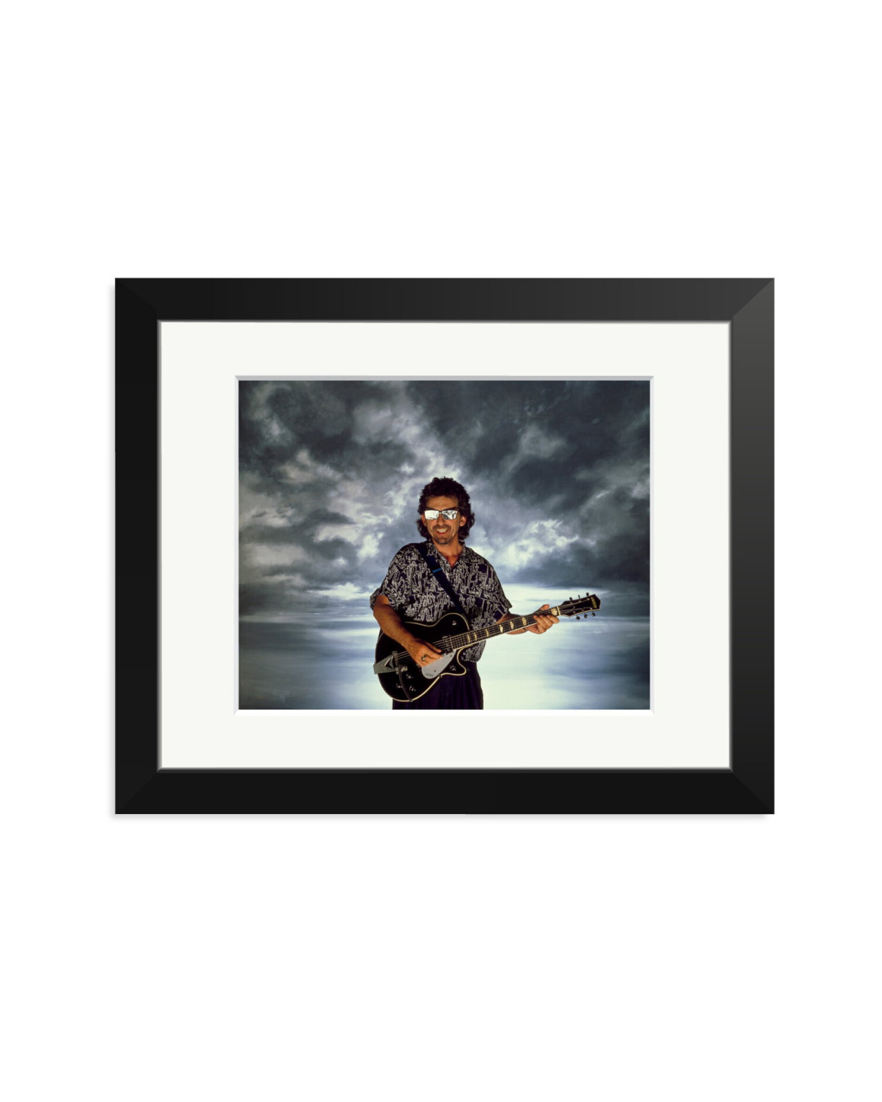 George Harrison in London Black / Small