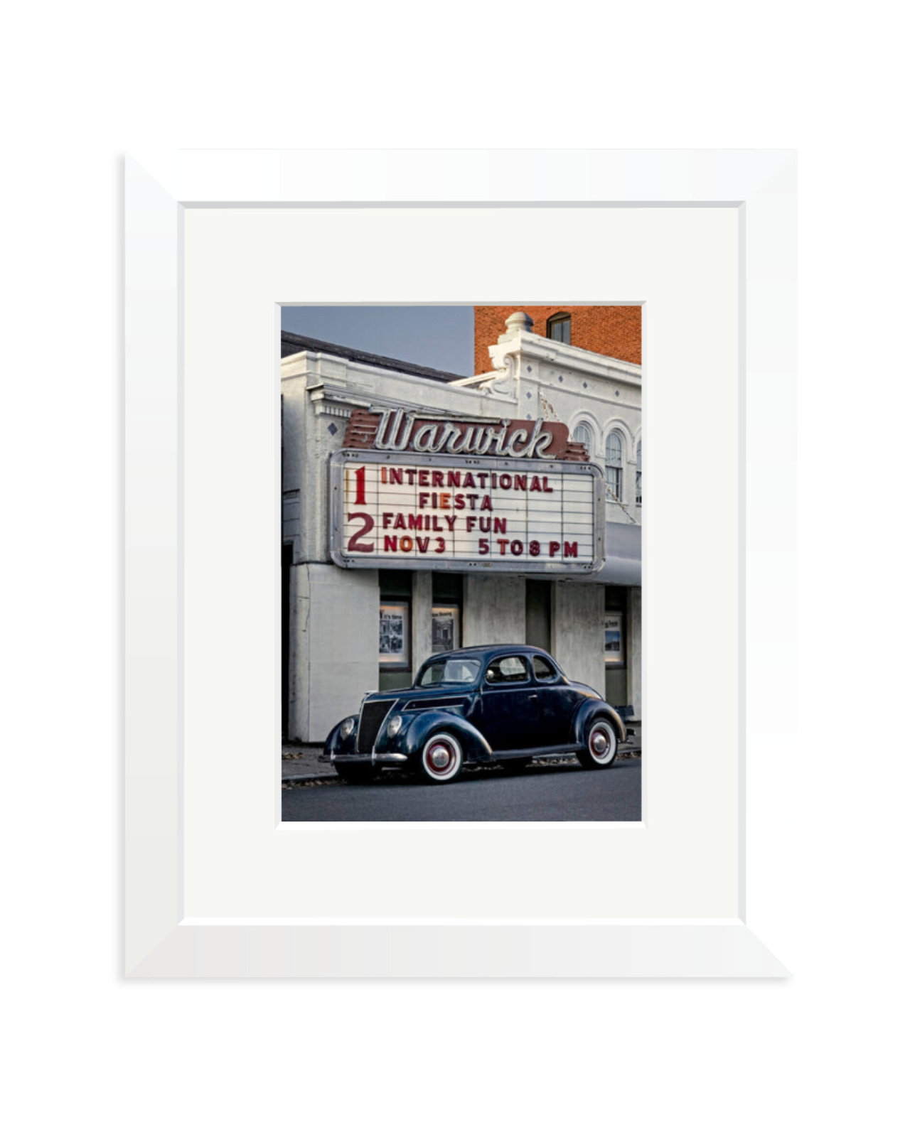 1937 Ford Coupe White / Small