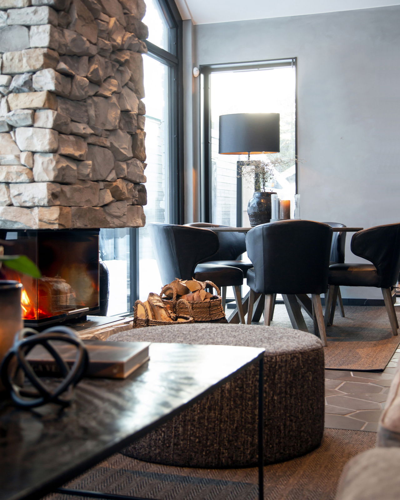 La Vella matstol svart