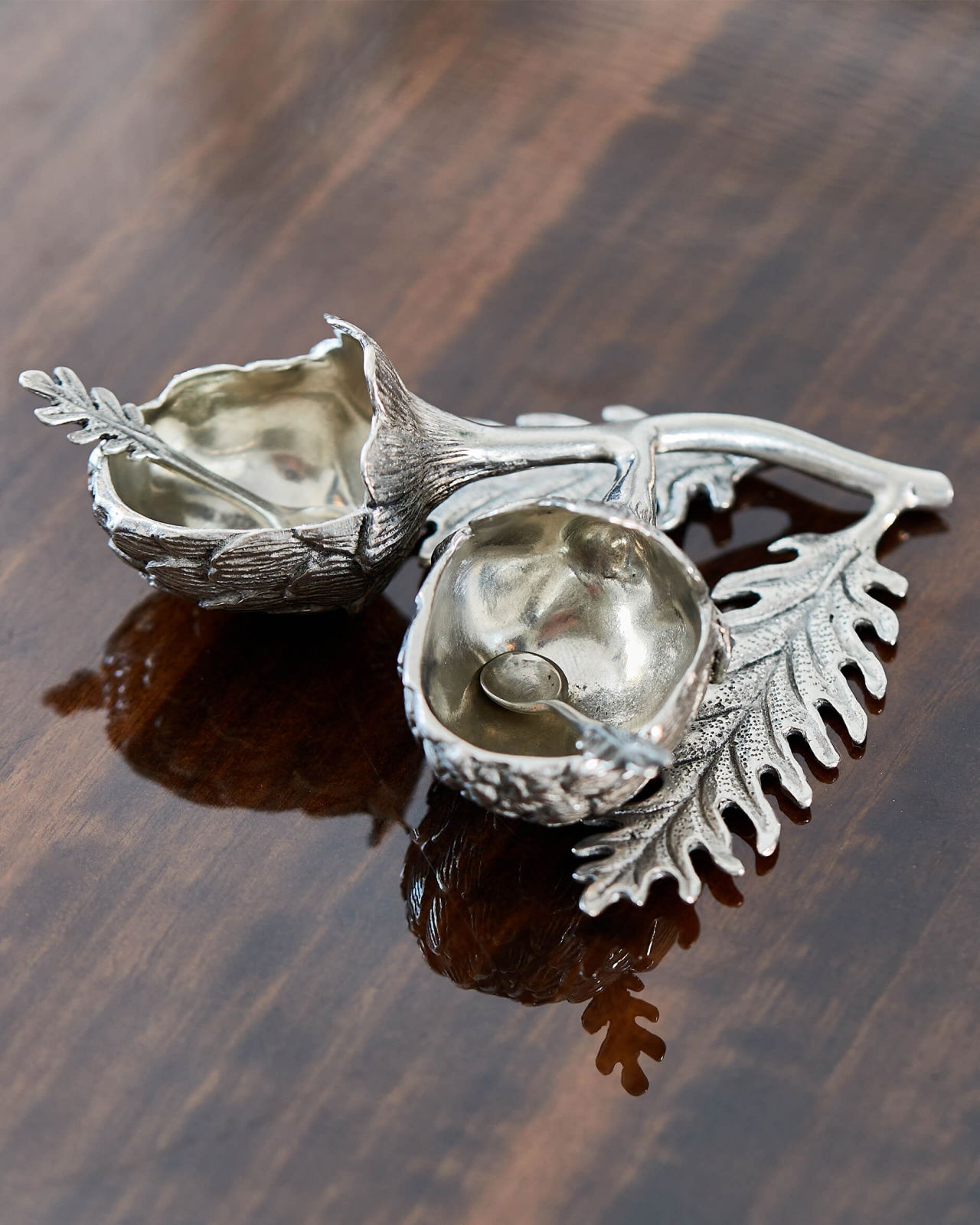 Kronärtskocka salt- och pepparskålar tenn