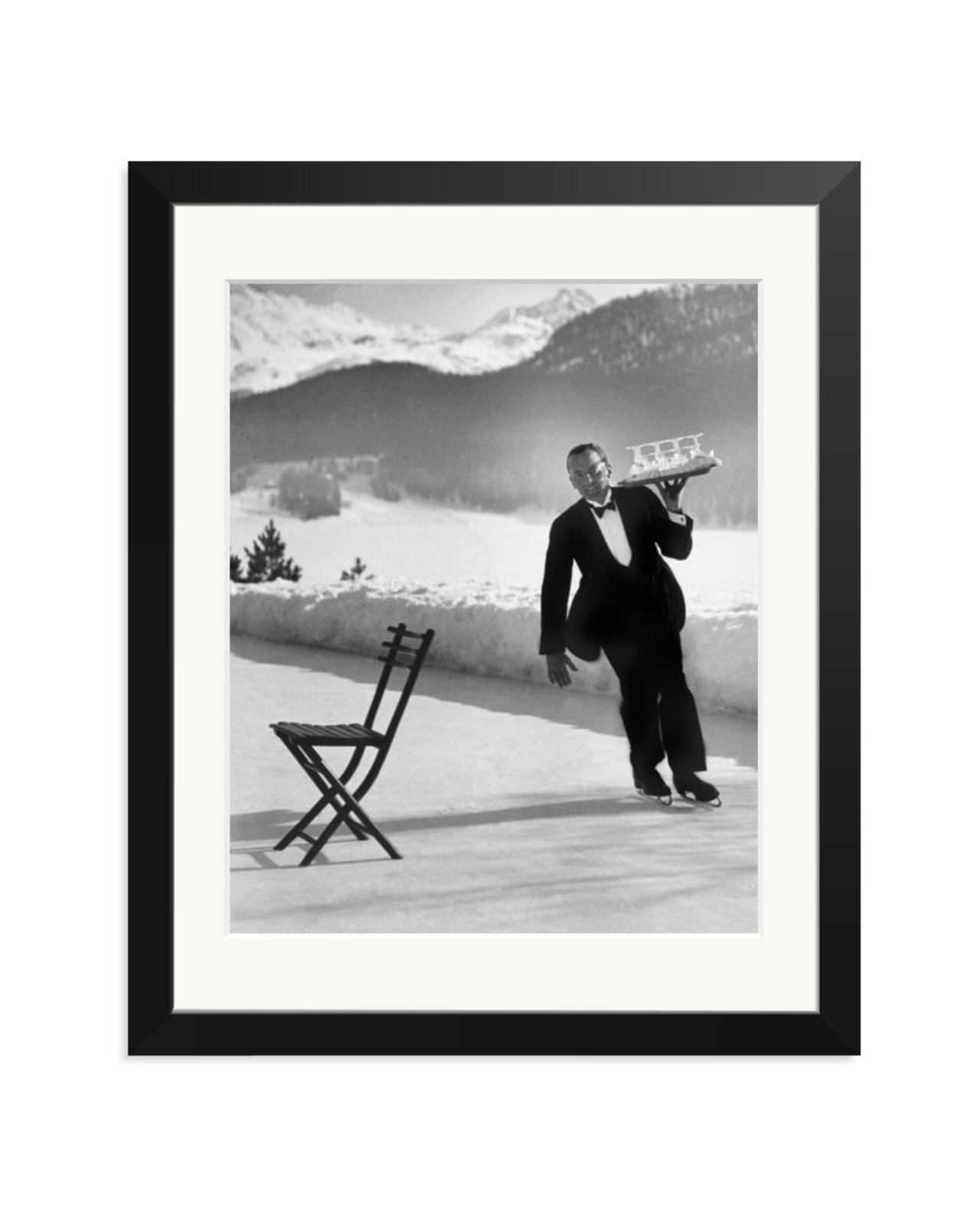 The Waiter's Practice Black / Medium