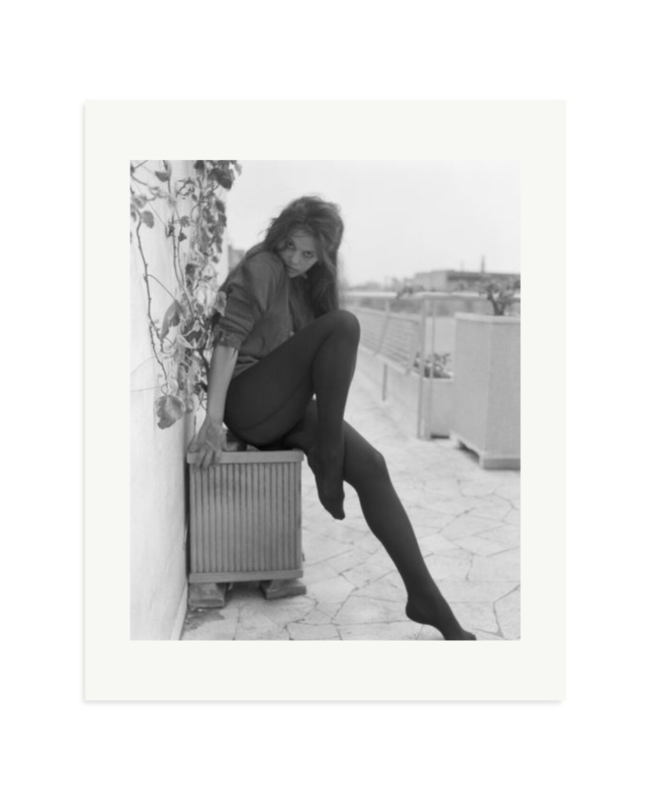 Cardinale Posing in Rome Print Only / Medium