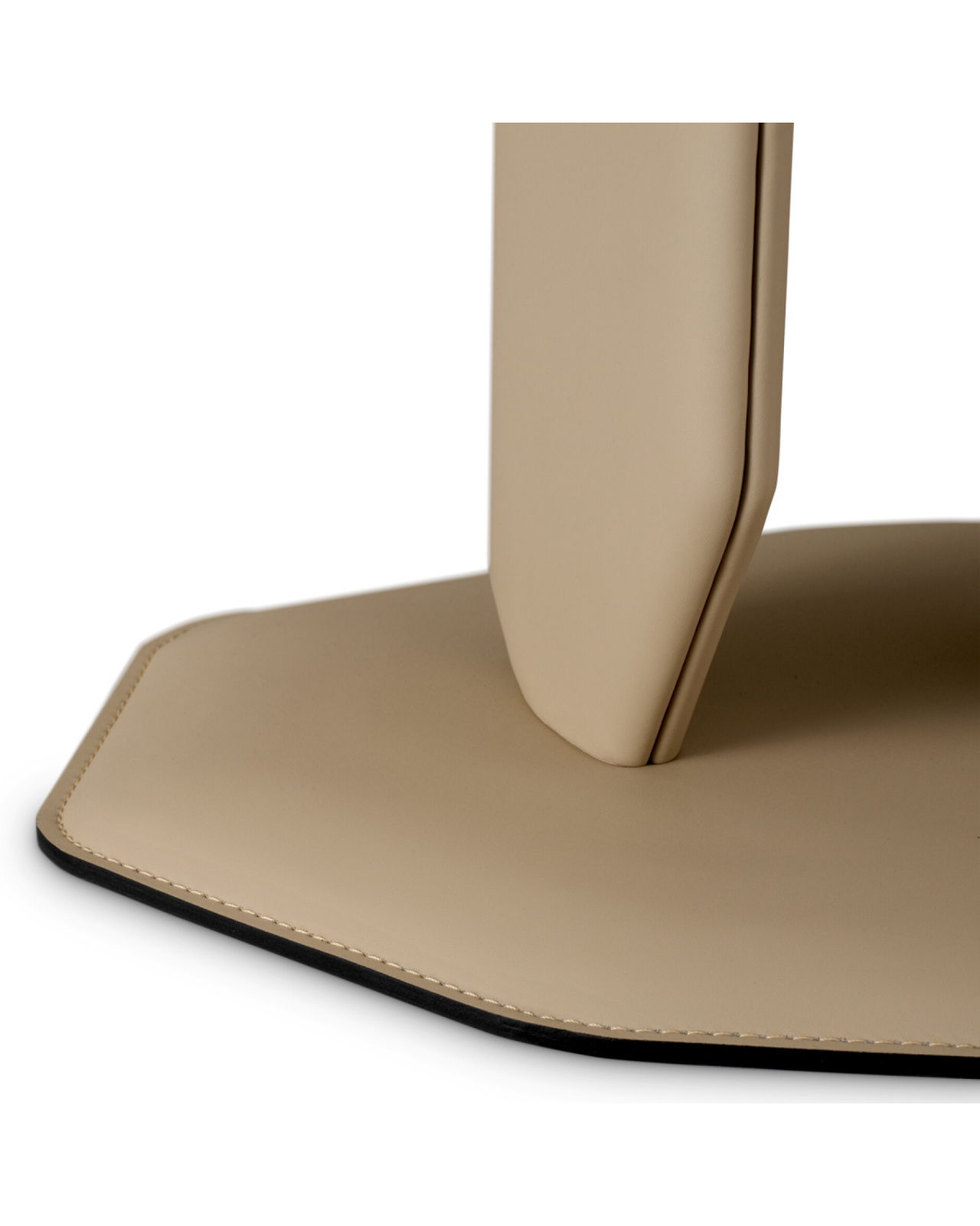 Maurizio sidobord ljusbrun