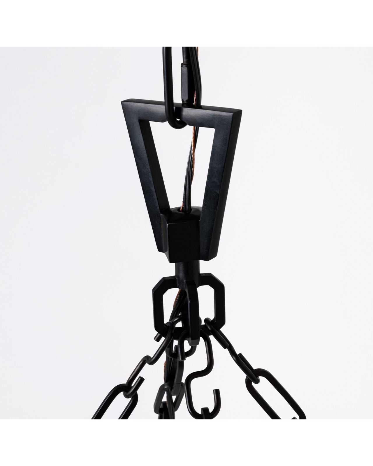 Darlana Wrapped Ring Chandelier Aged Iron/Rattan M