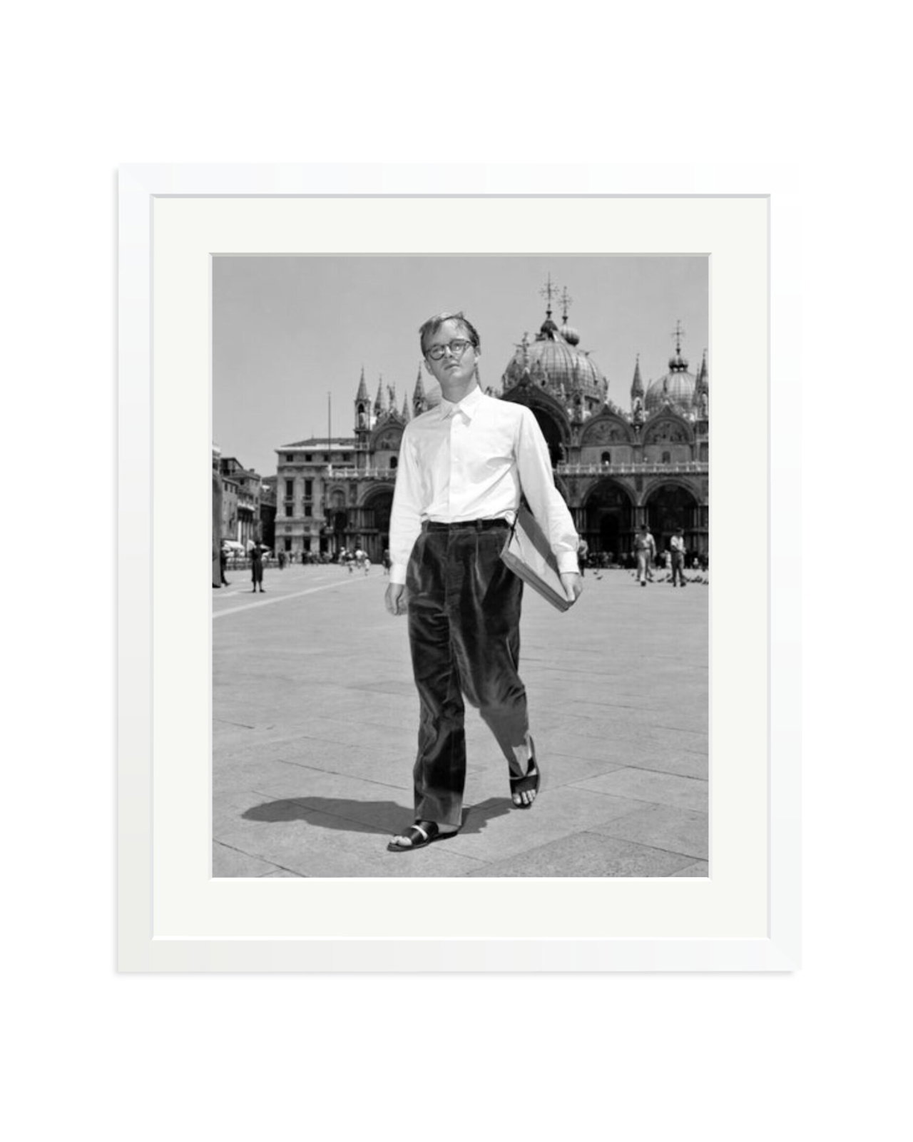 Walking in the Piazza San Marco White / Large
