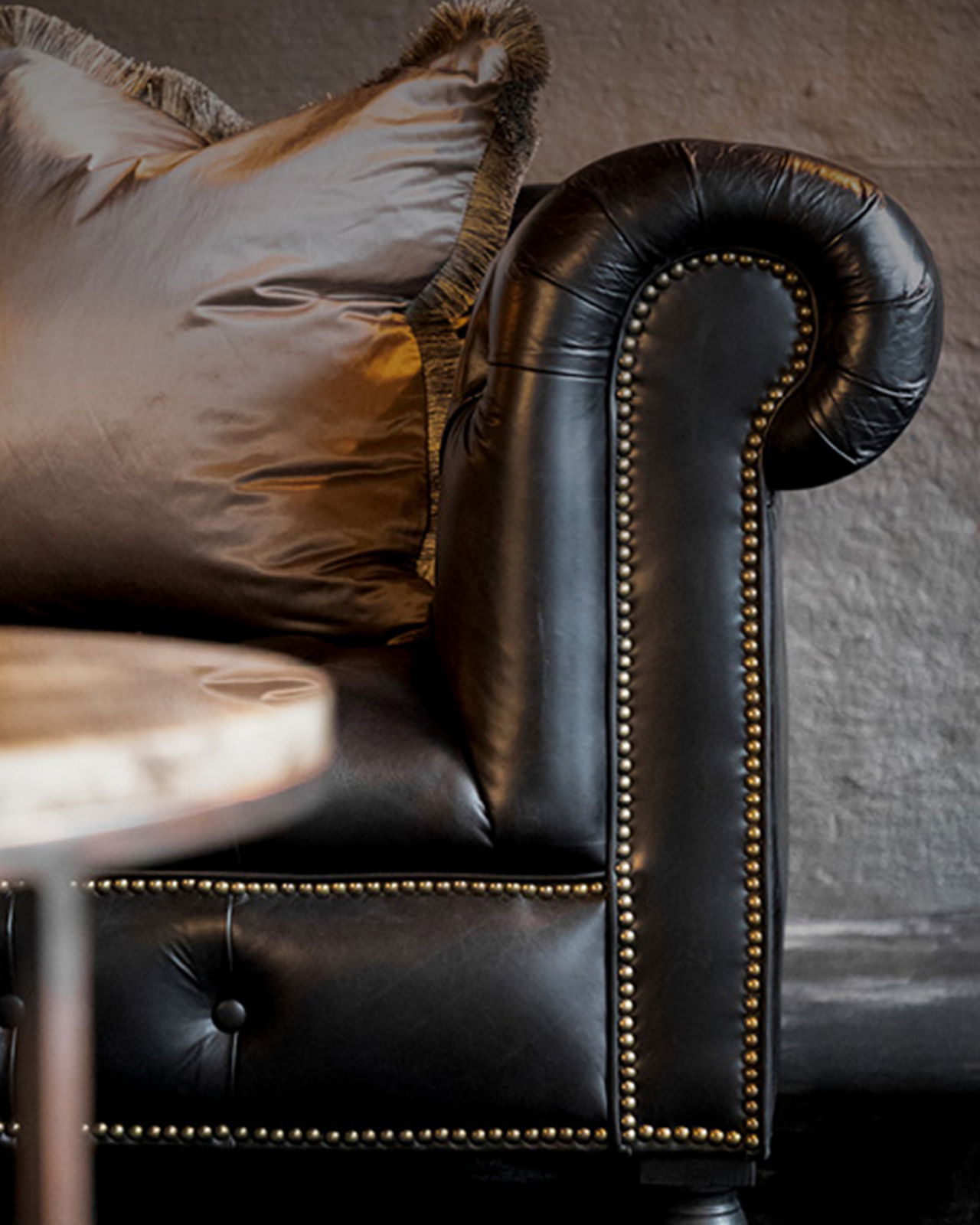 Kensington armchair fudge leather